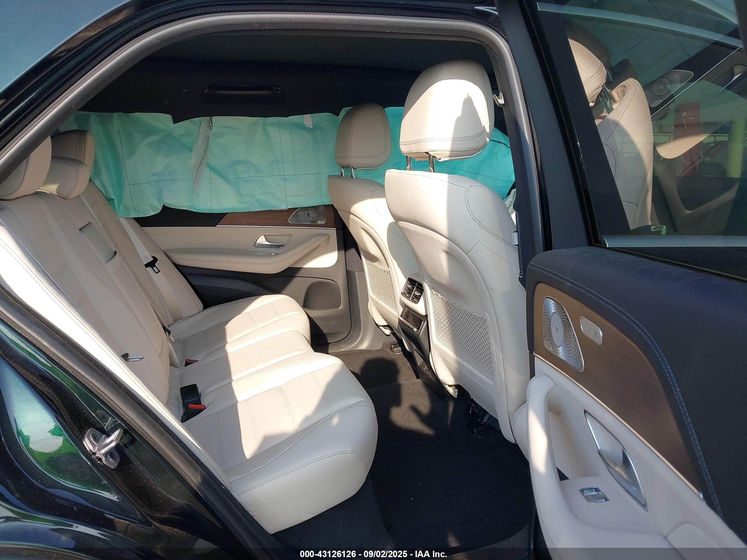 MERCEDES-BENZ GLE image 8