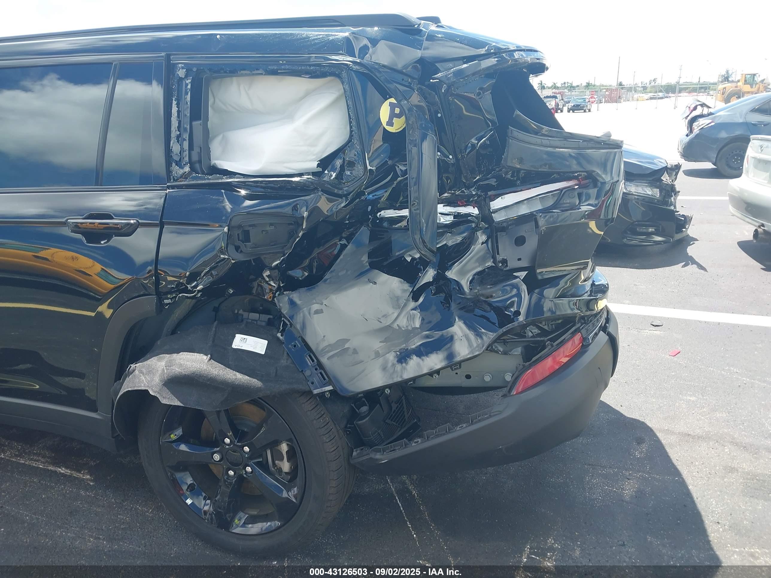 JEEP GRAND image 6