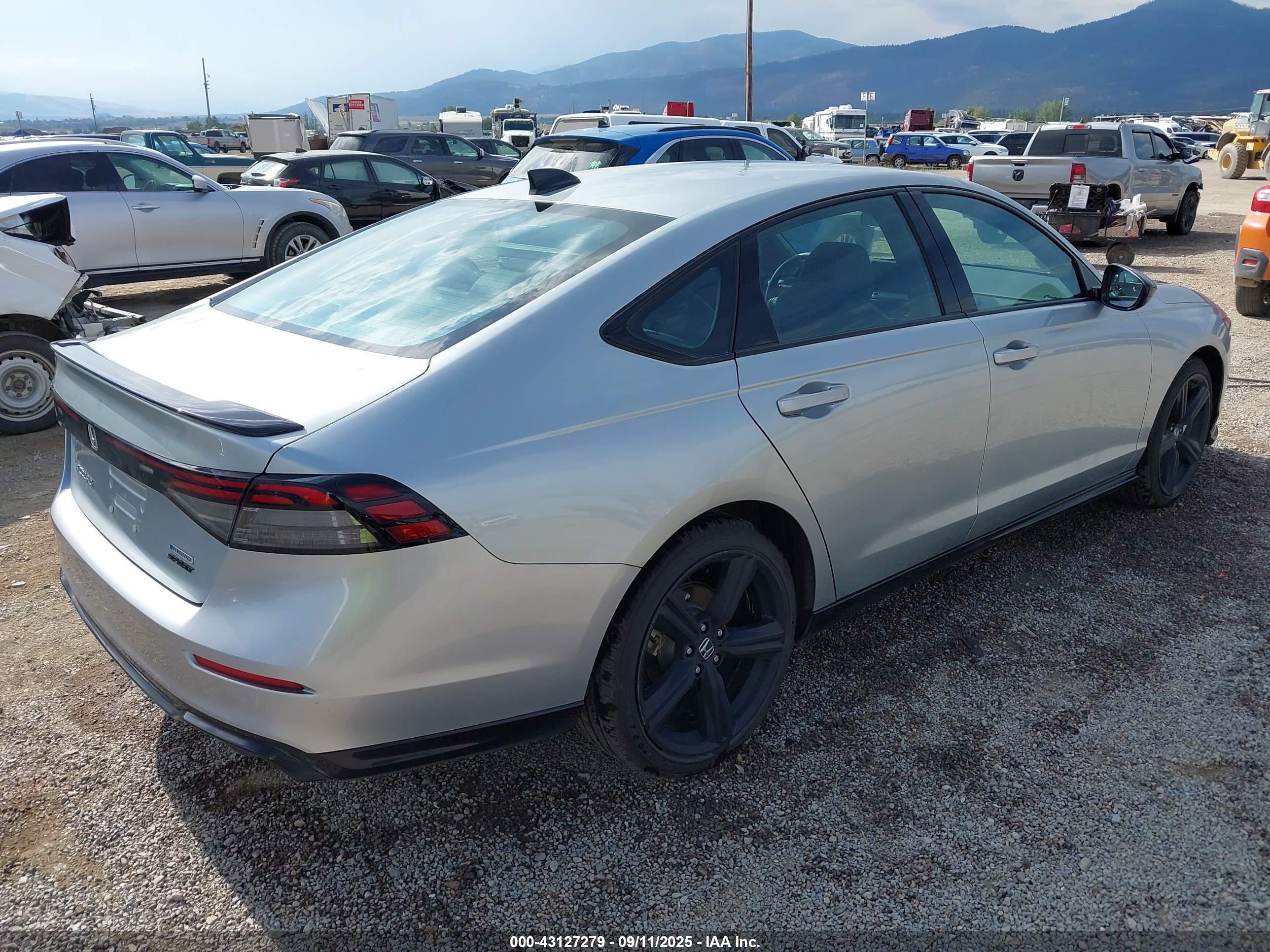 HONDA ACCORD image 4