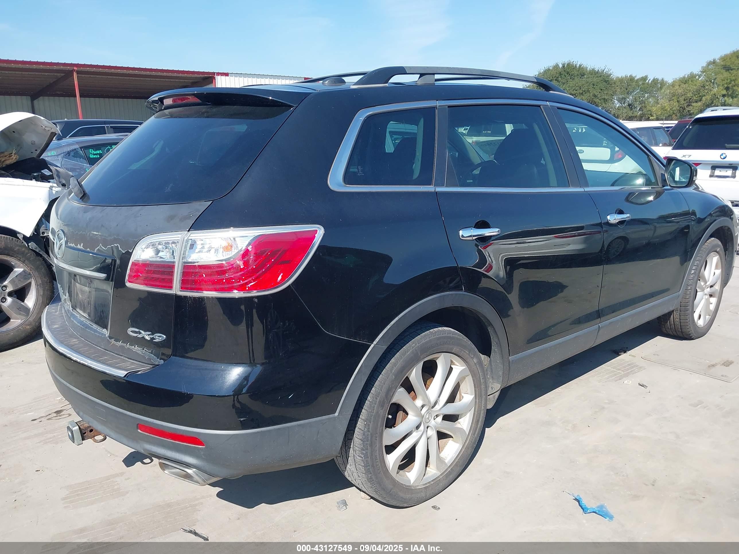 MAZDA CX-9 image 4