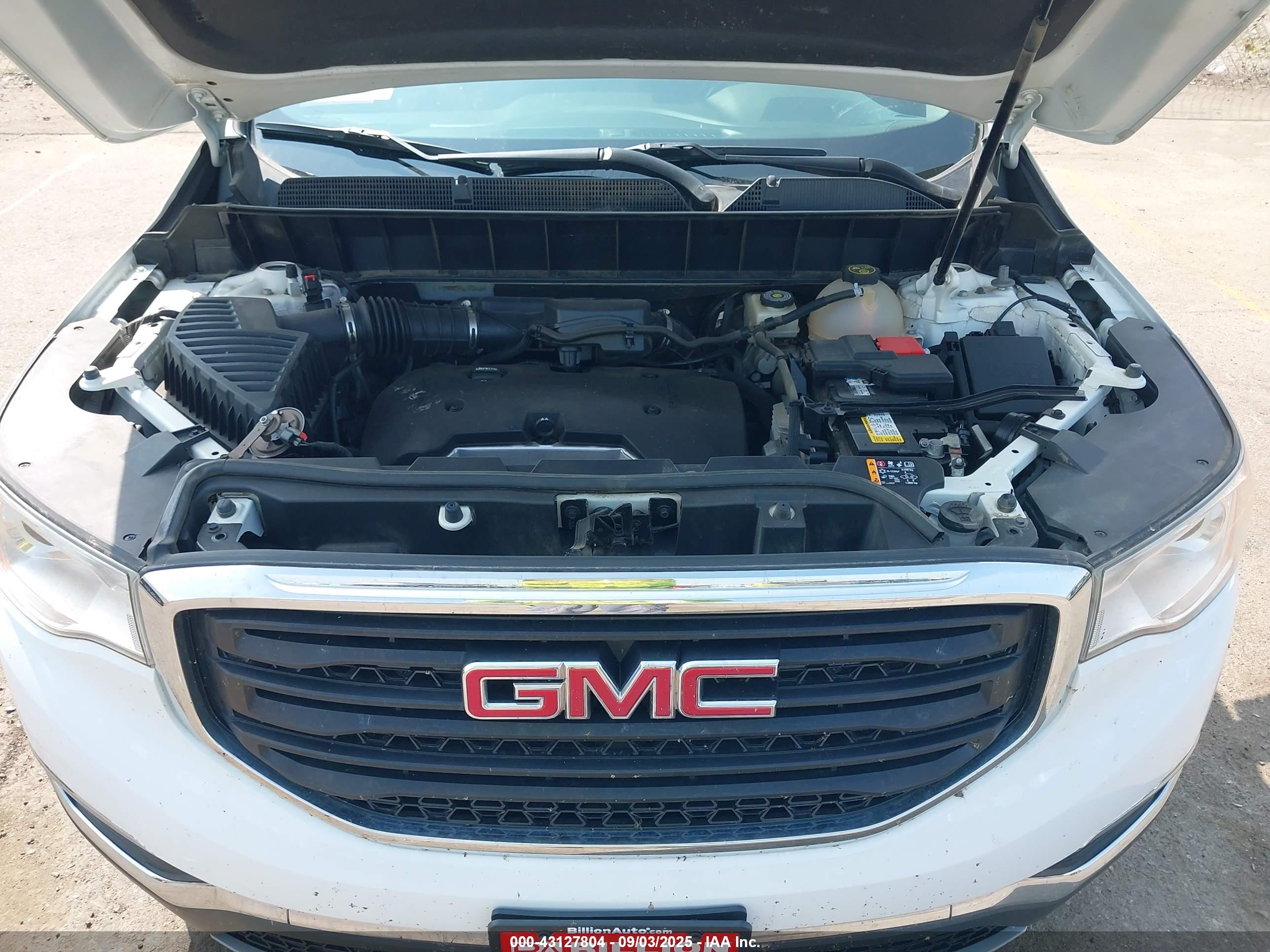 GMC ACADIA image 10