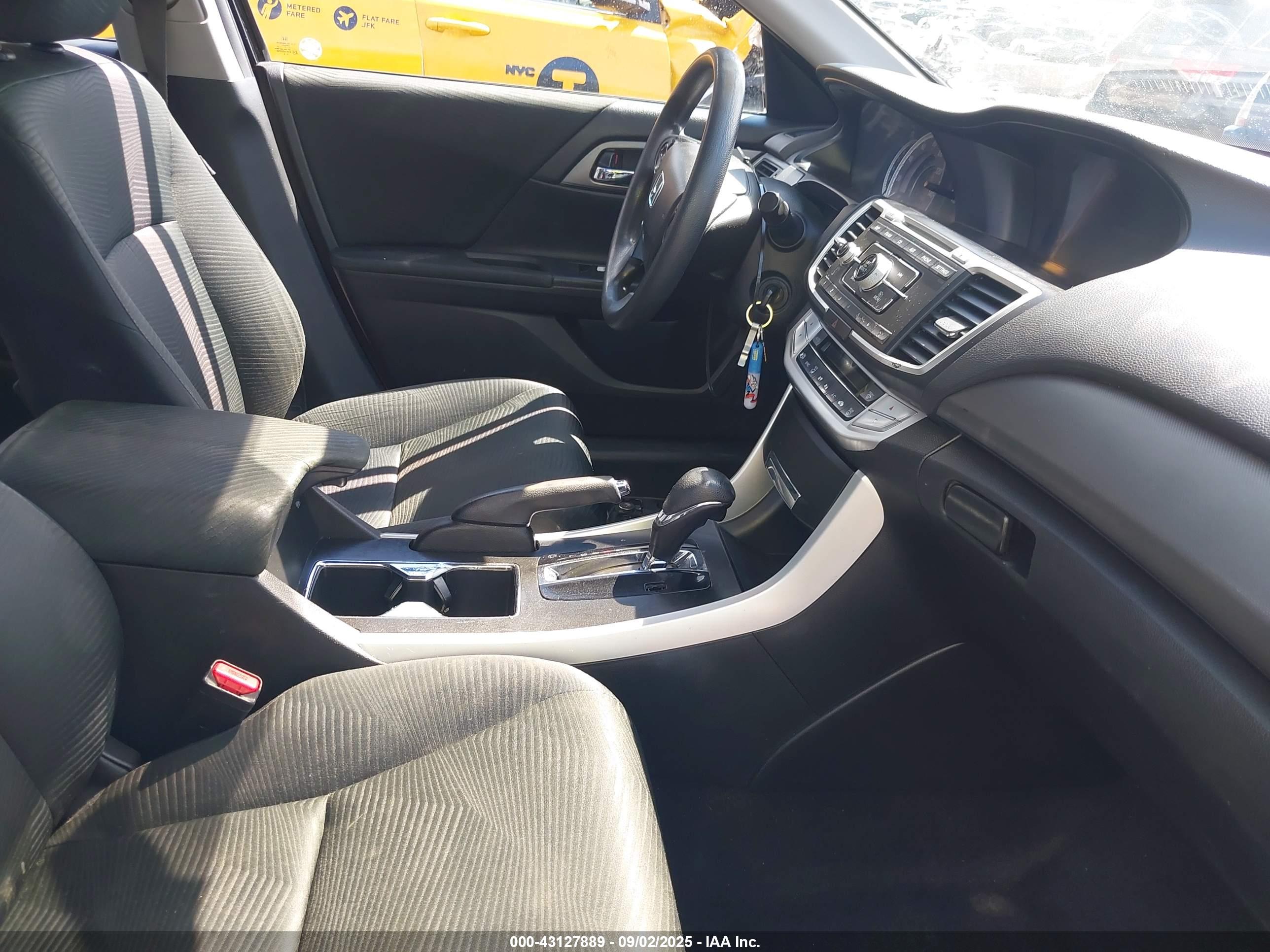 HONDA ACCORD image 5