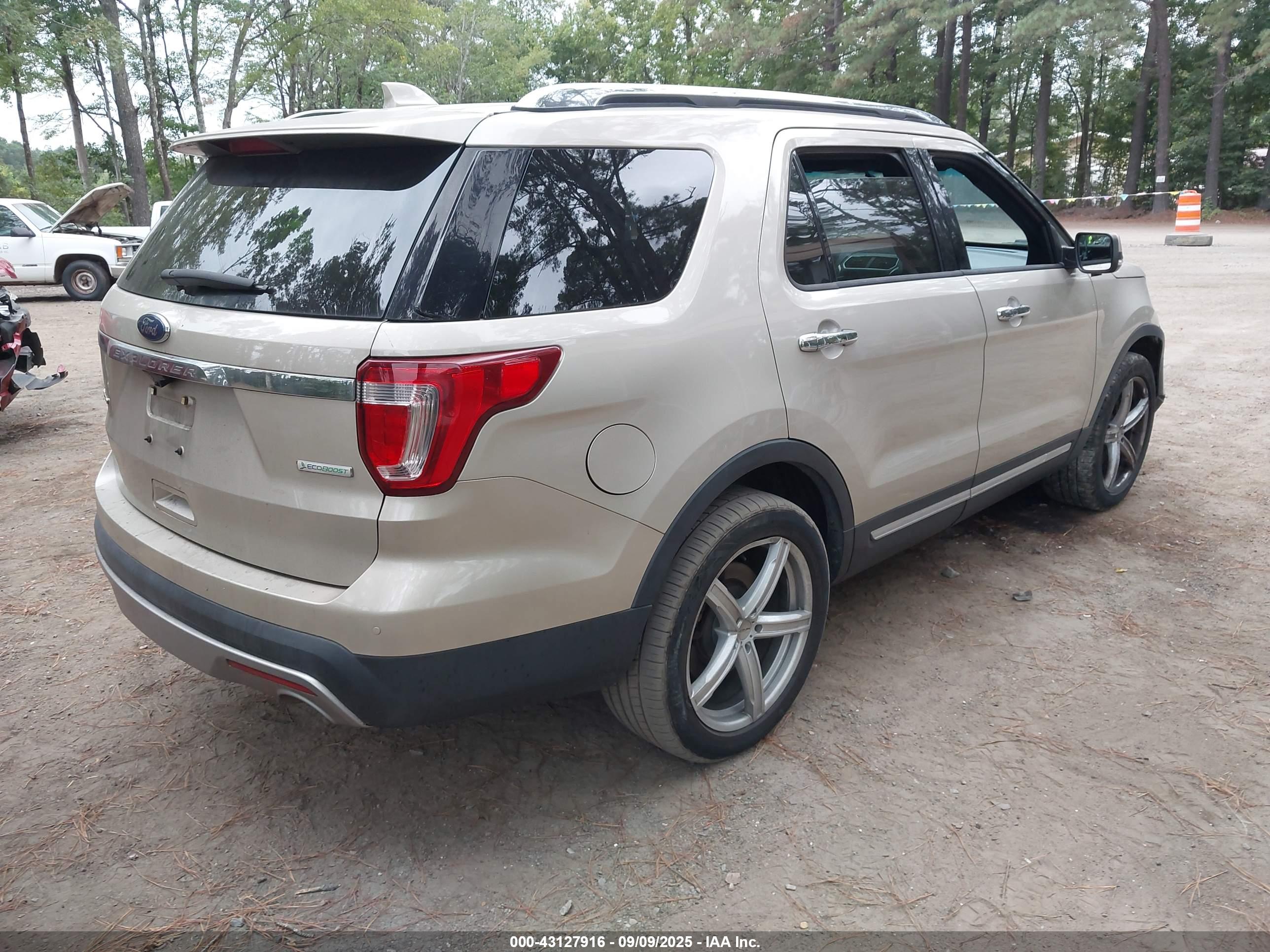FORD EXPLORER image 4