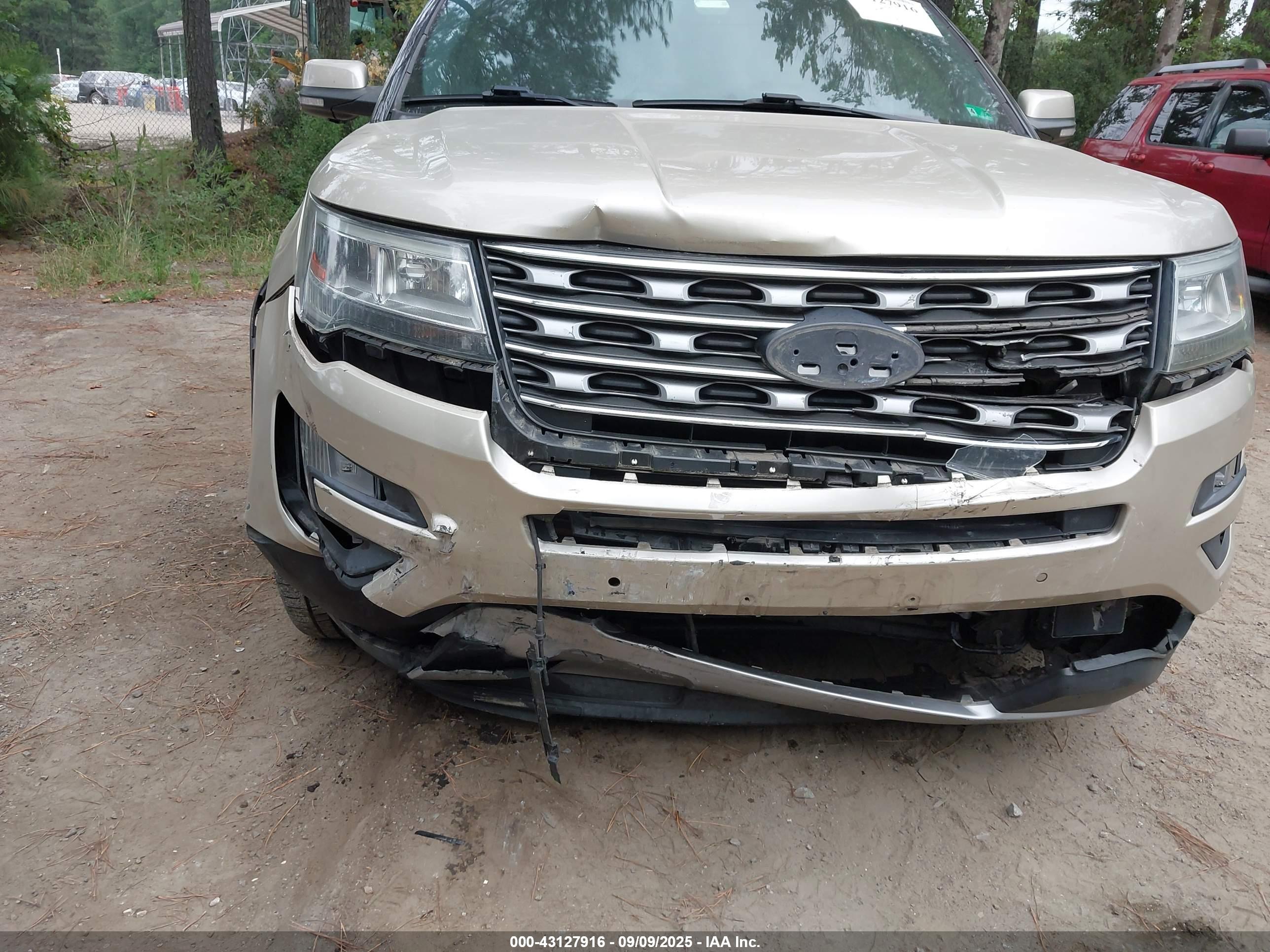 FORD EXPLORER image 6