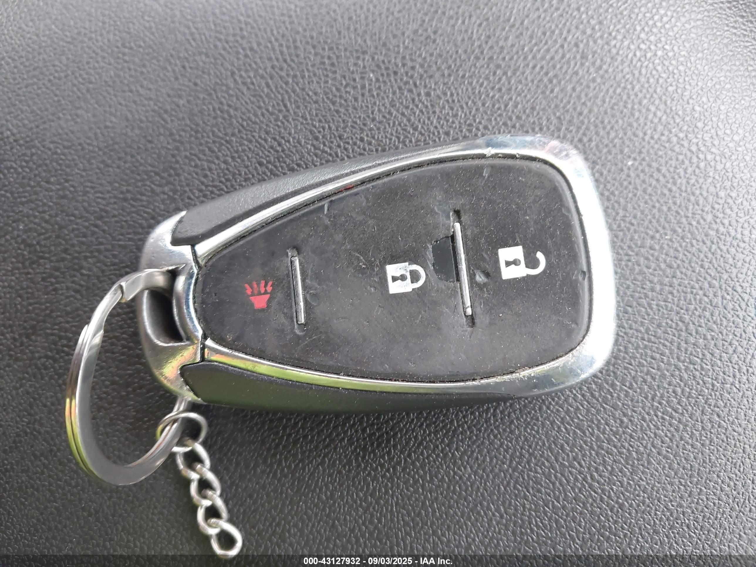 CHEVROLET EQUINOX image 11