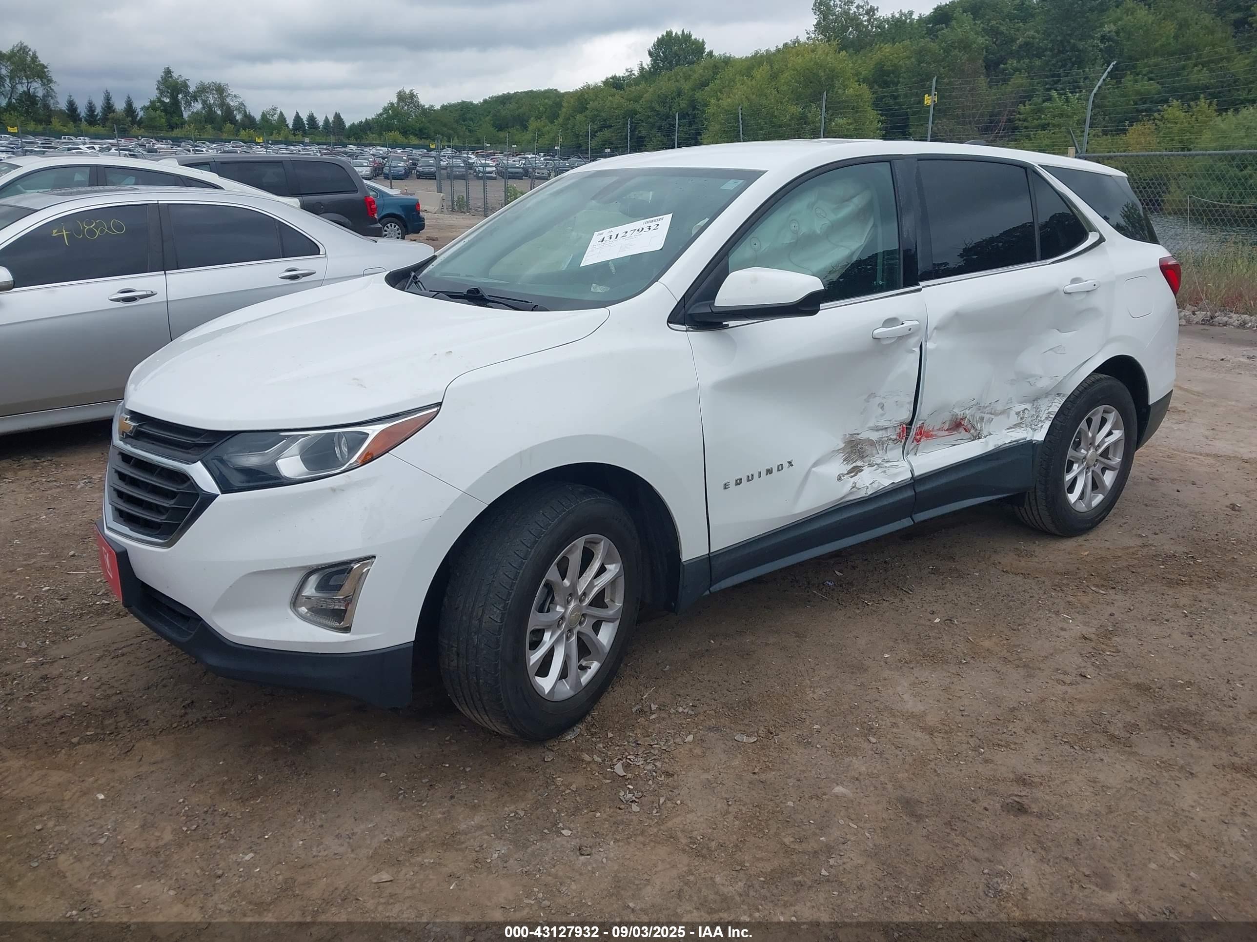 CHEVROLET EQUINOX image 2
