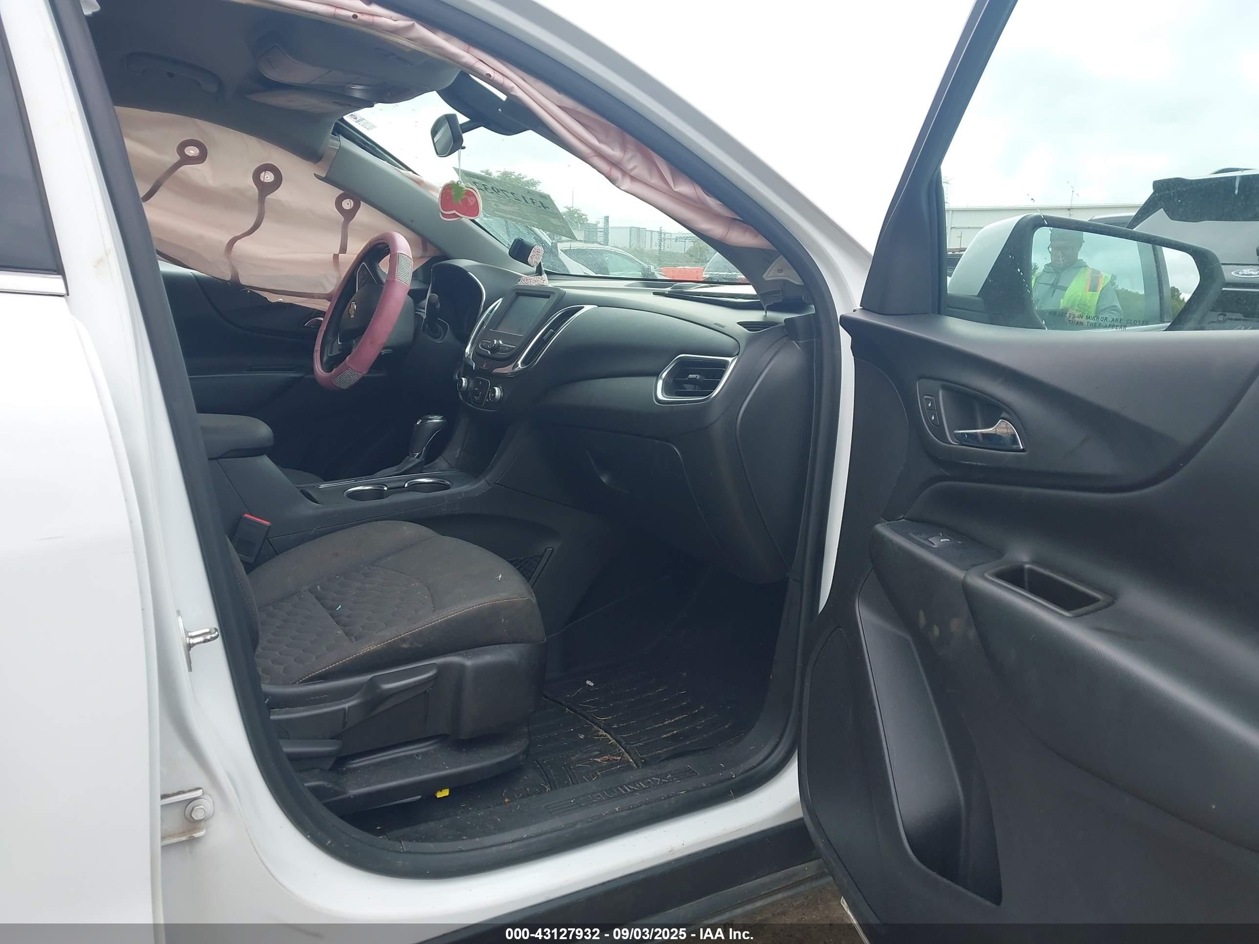 CHEVROLET EQUINOX image 5