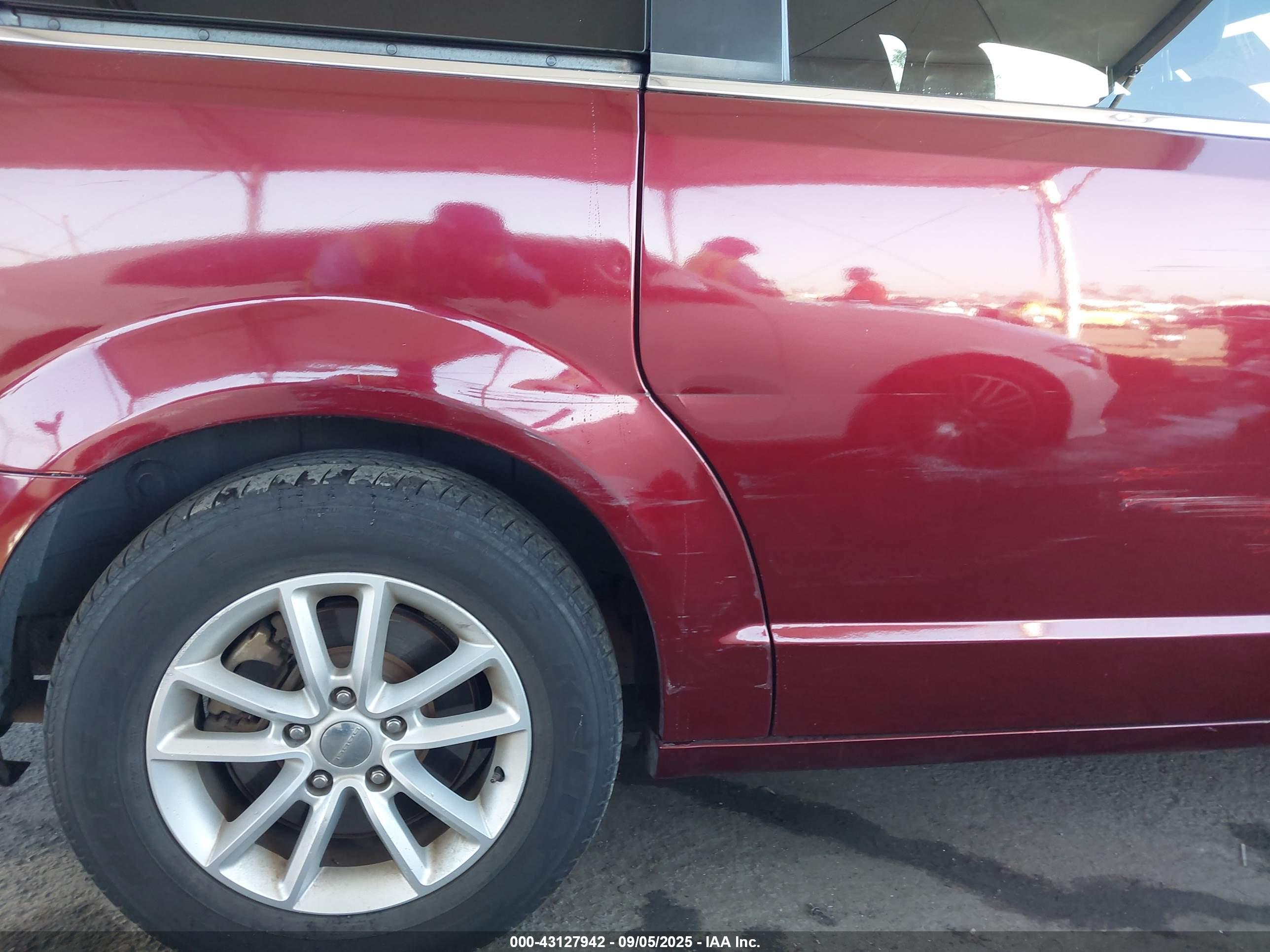 DODGE GRAND image 6