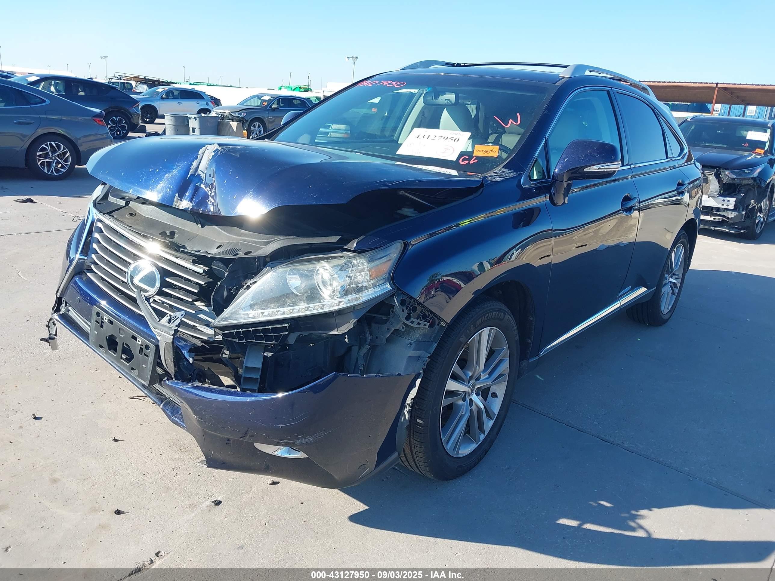 LEXUS RX image 2