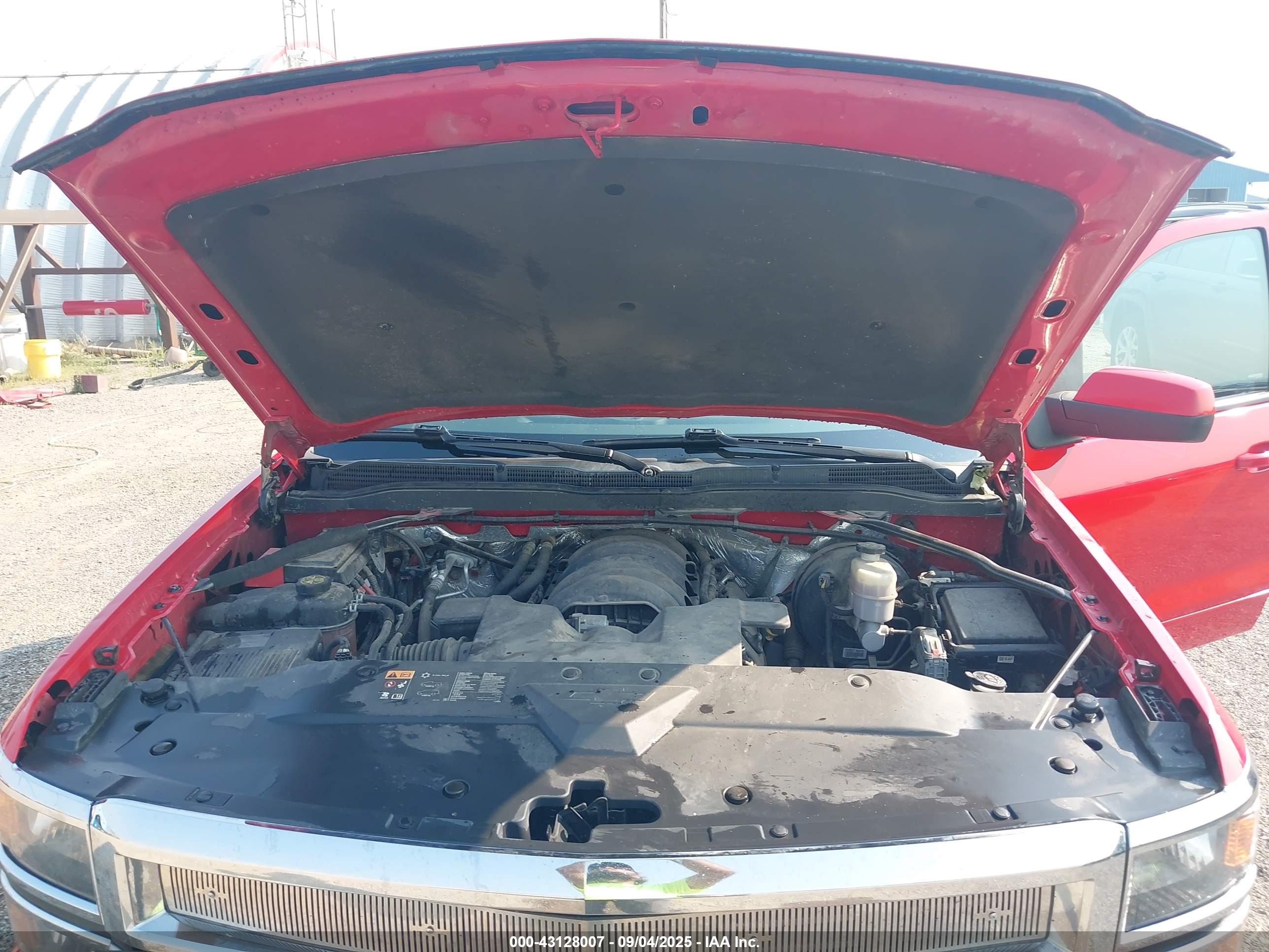 CHEVROLET SILVERADO image 10