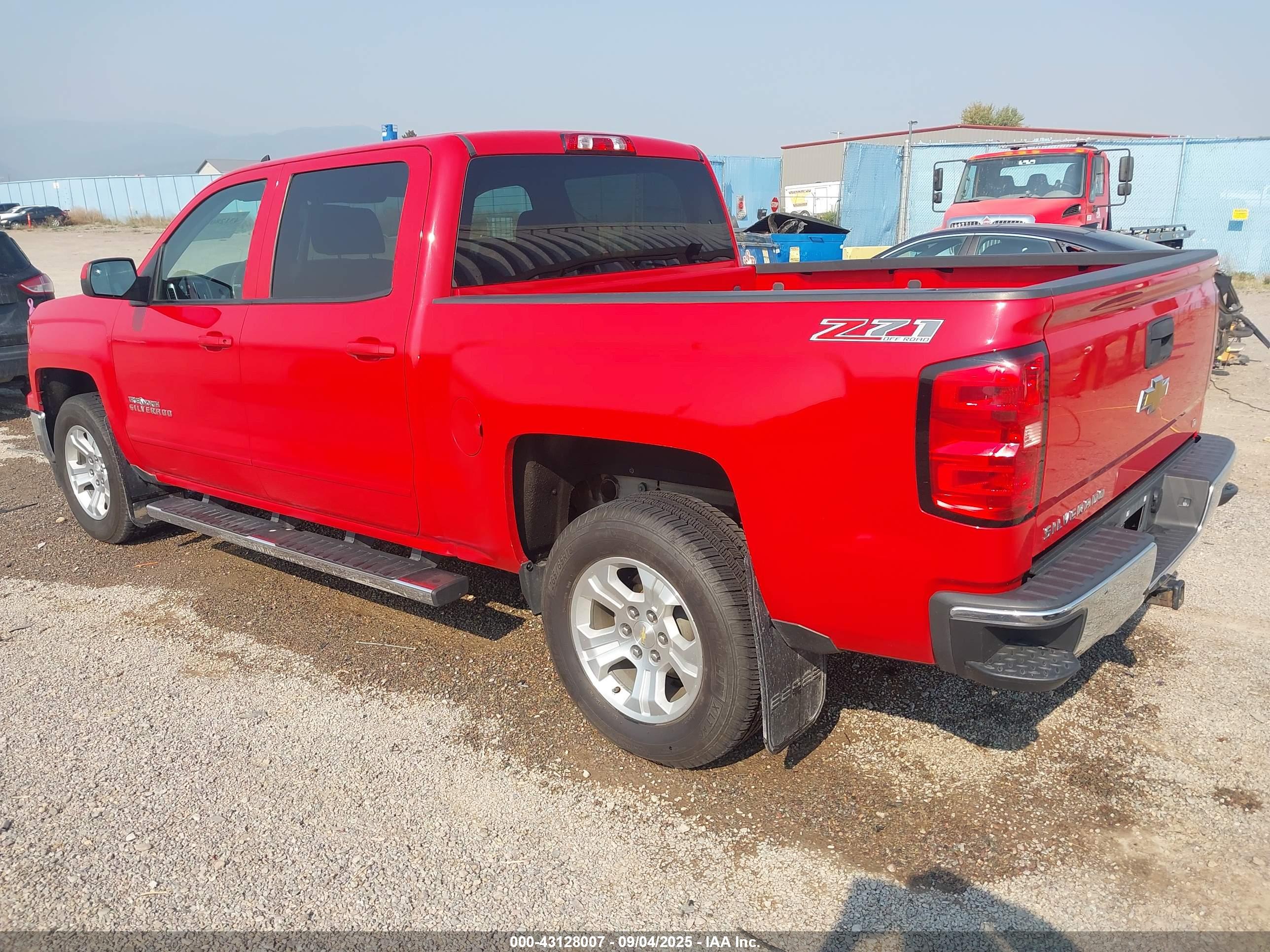 CHEVROLET SILVERADO image 3