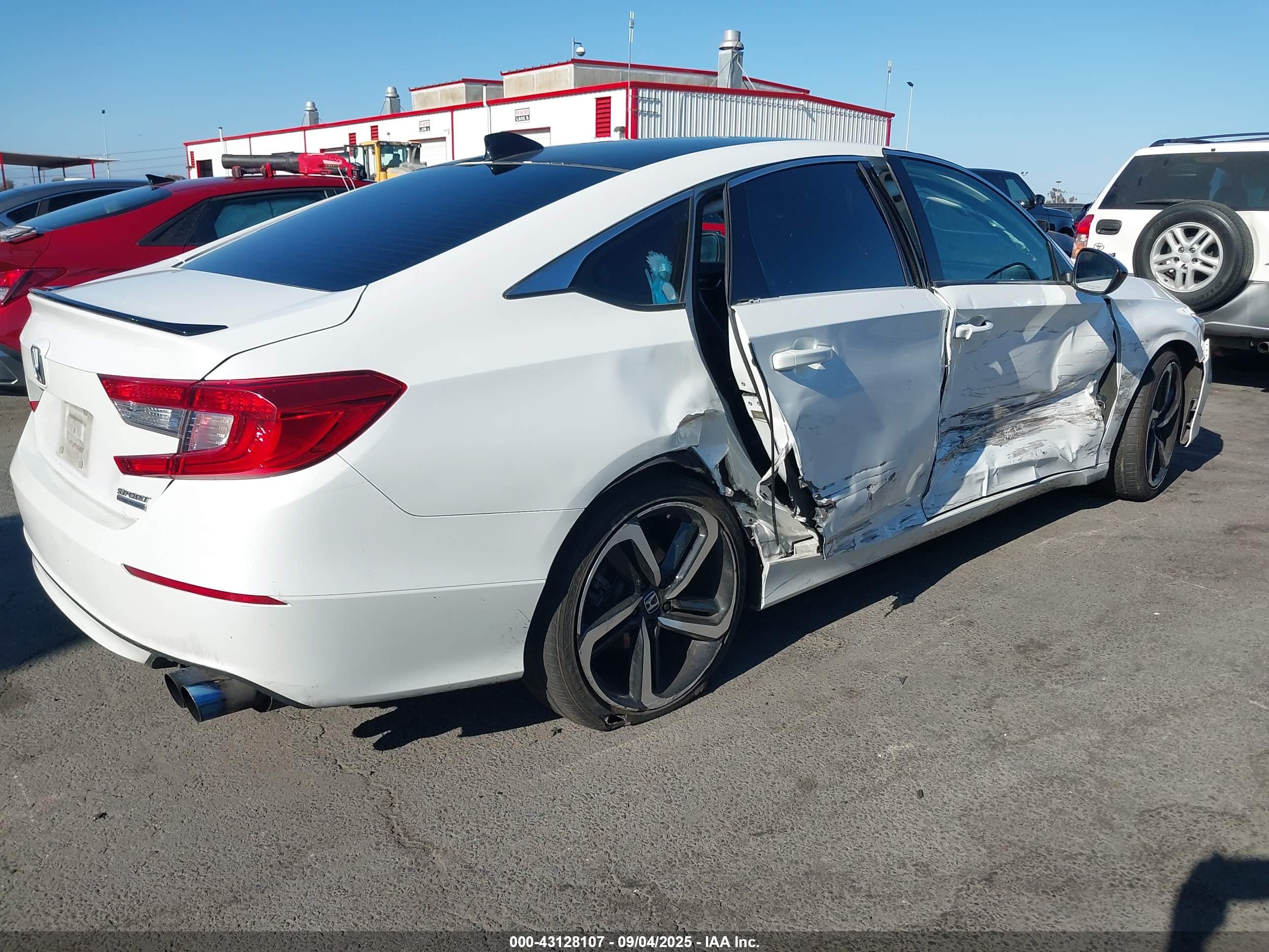 HONDA ACCORD image 4