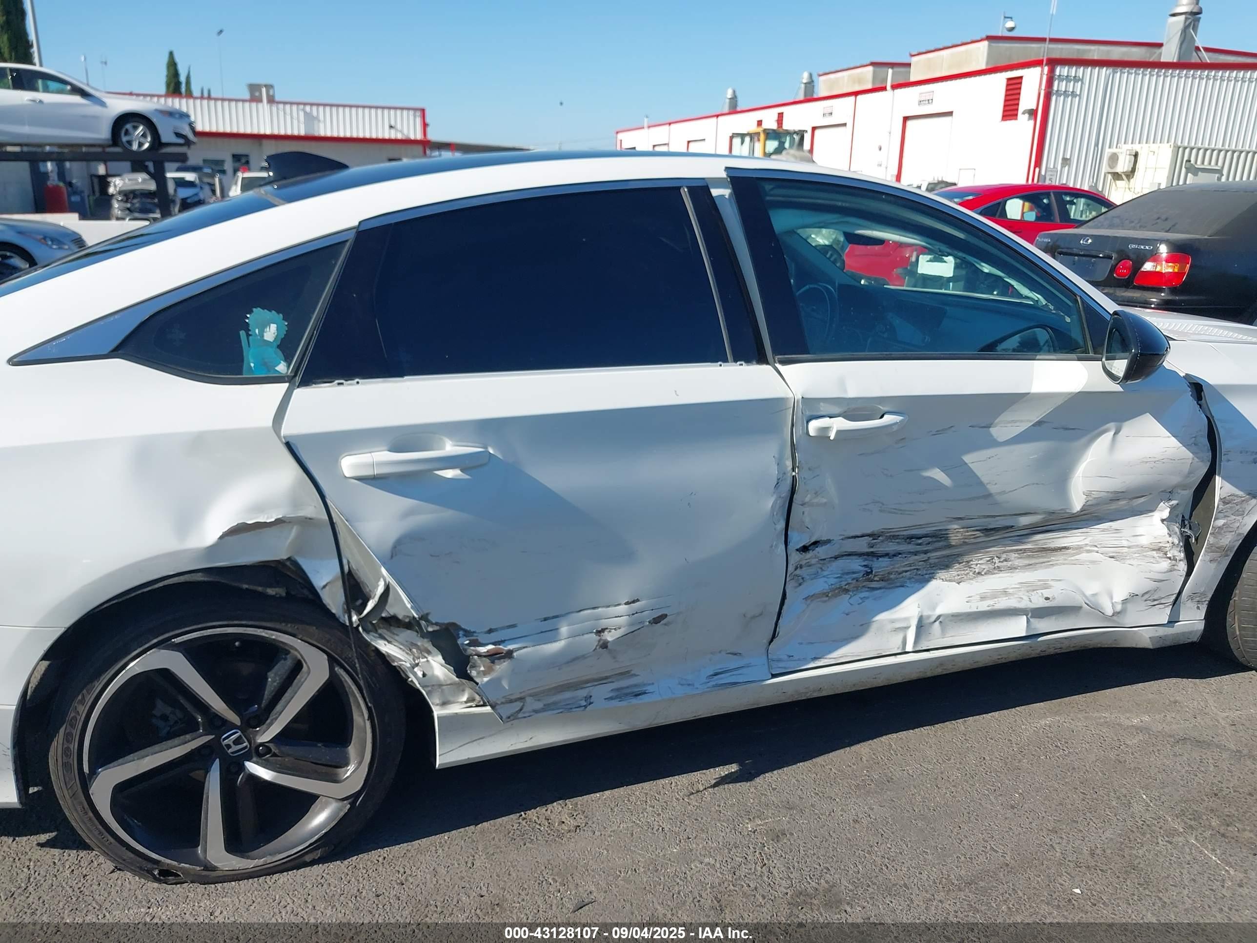 HONDA ACCORD image 6