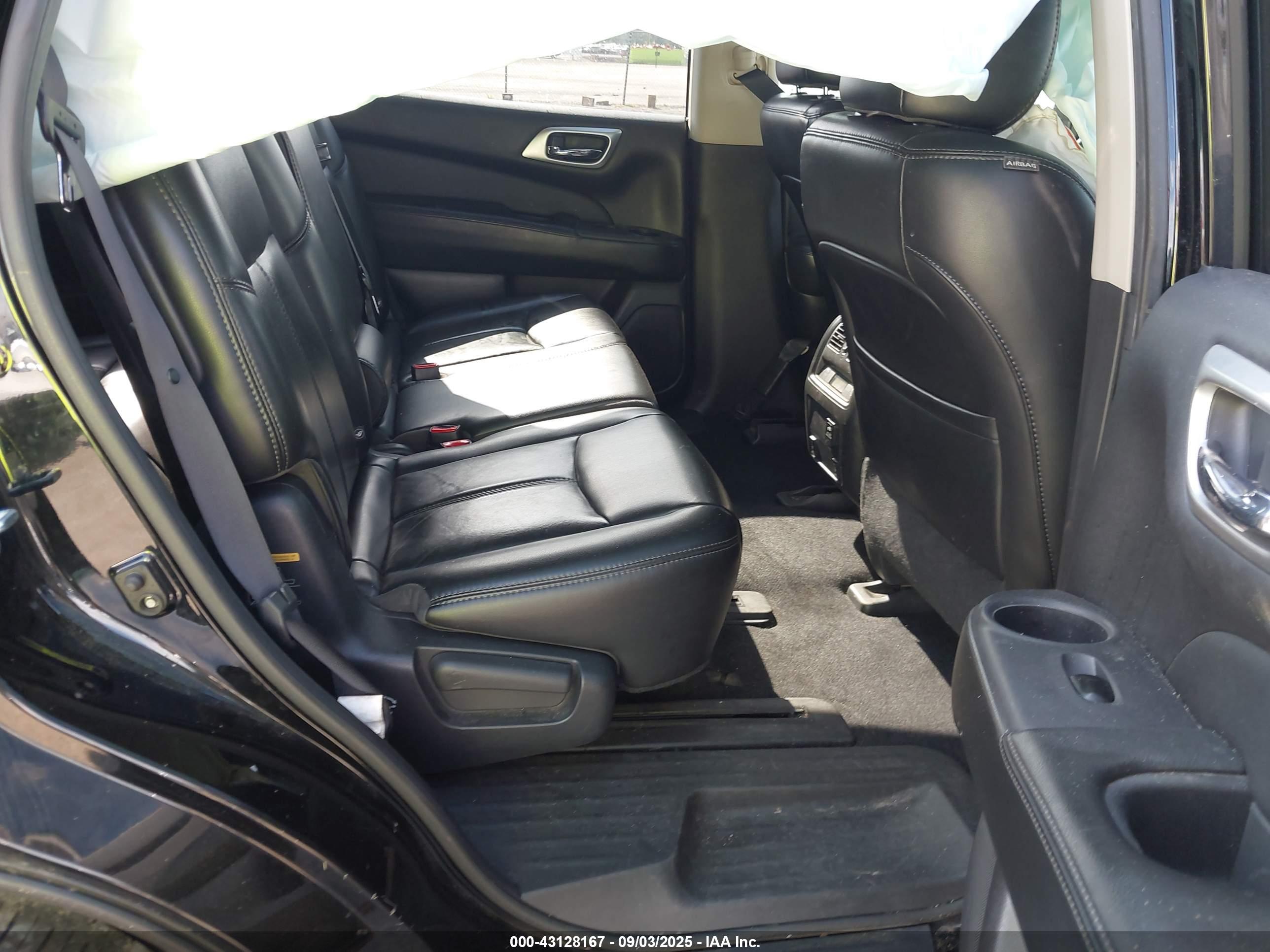 NISSAN PATHFINDER image 8
