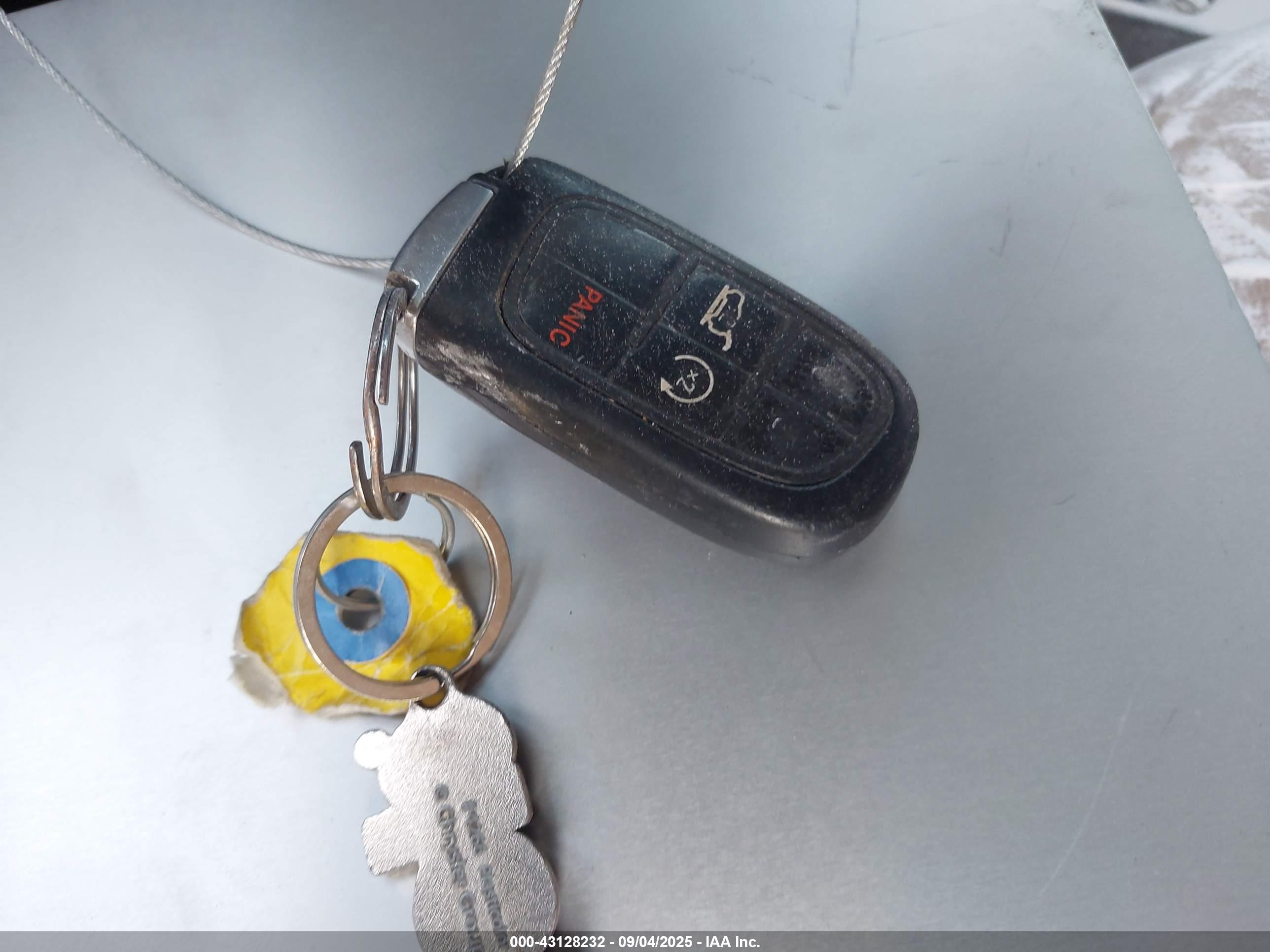 JEEP CHEROKEE image 11