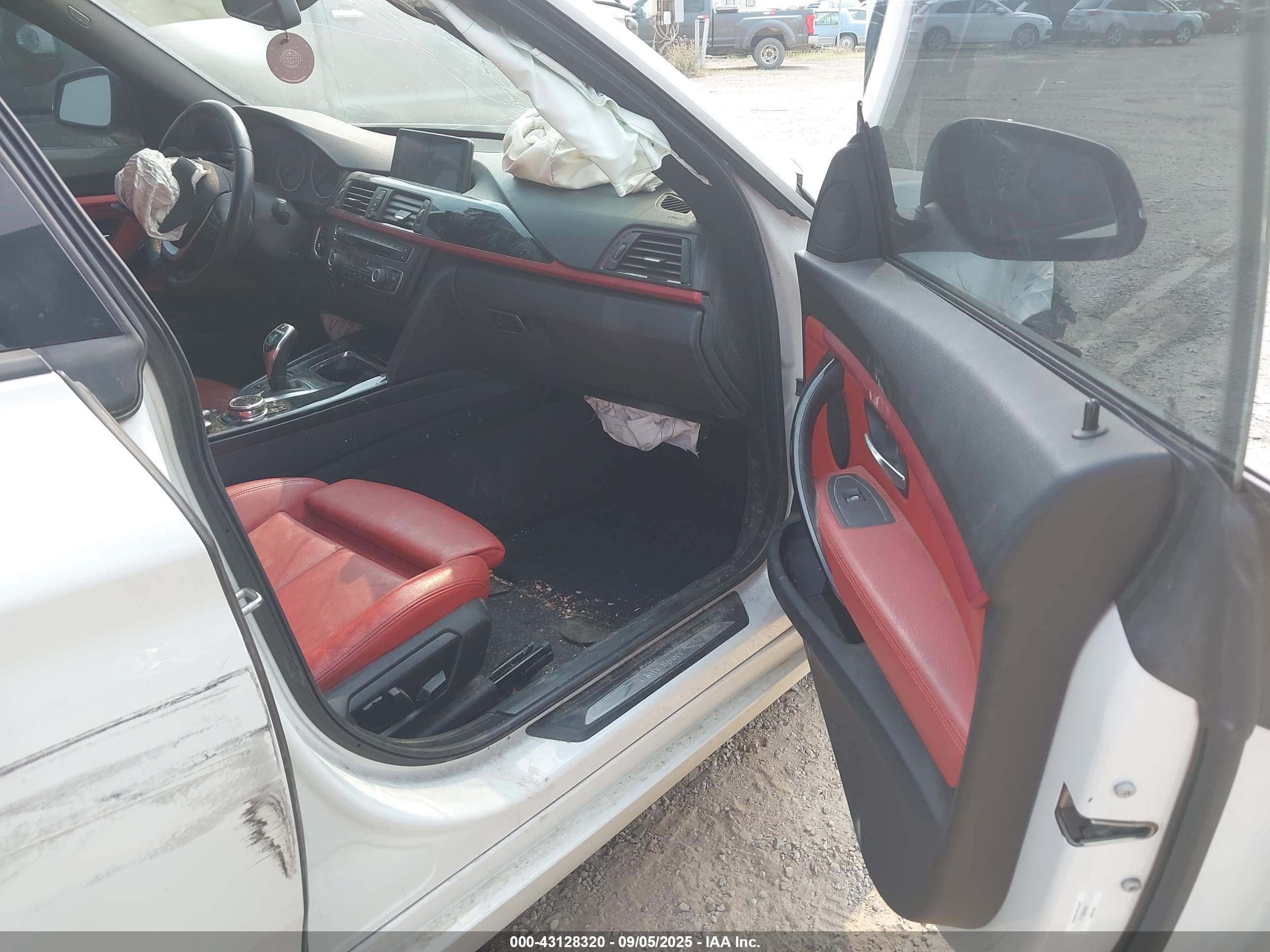 BMW 328I image 5