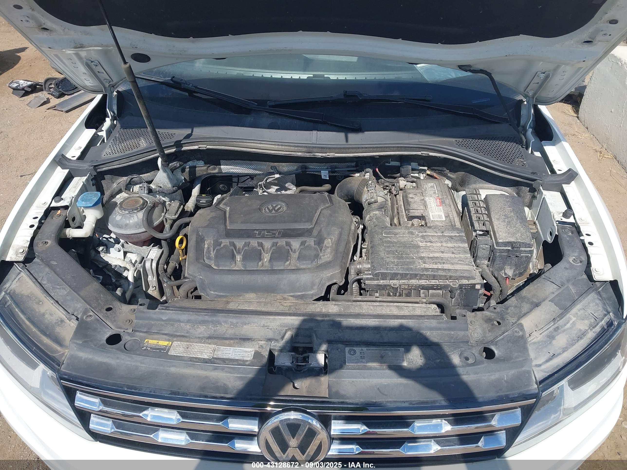 VOLKSWAGEN TIGUAN image 10