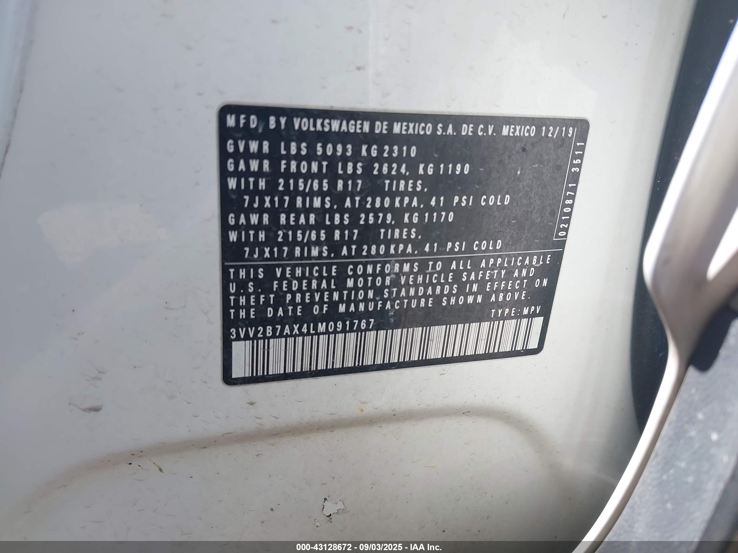 VOLKSWAGEN TIGUAN image 9
