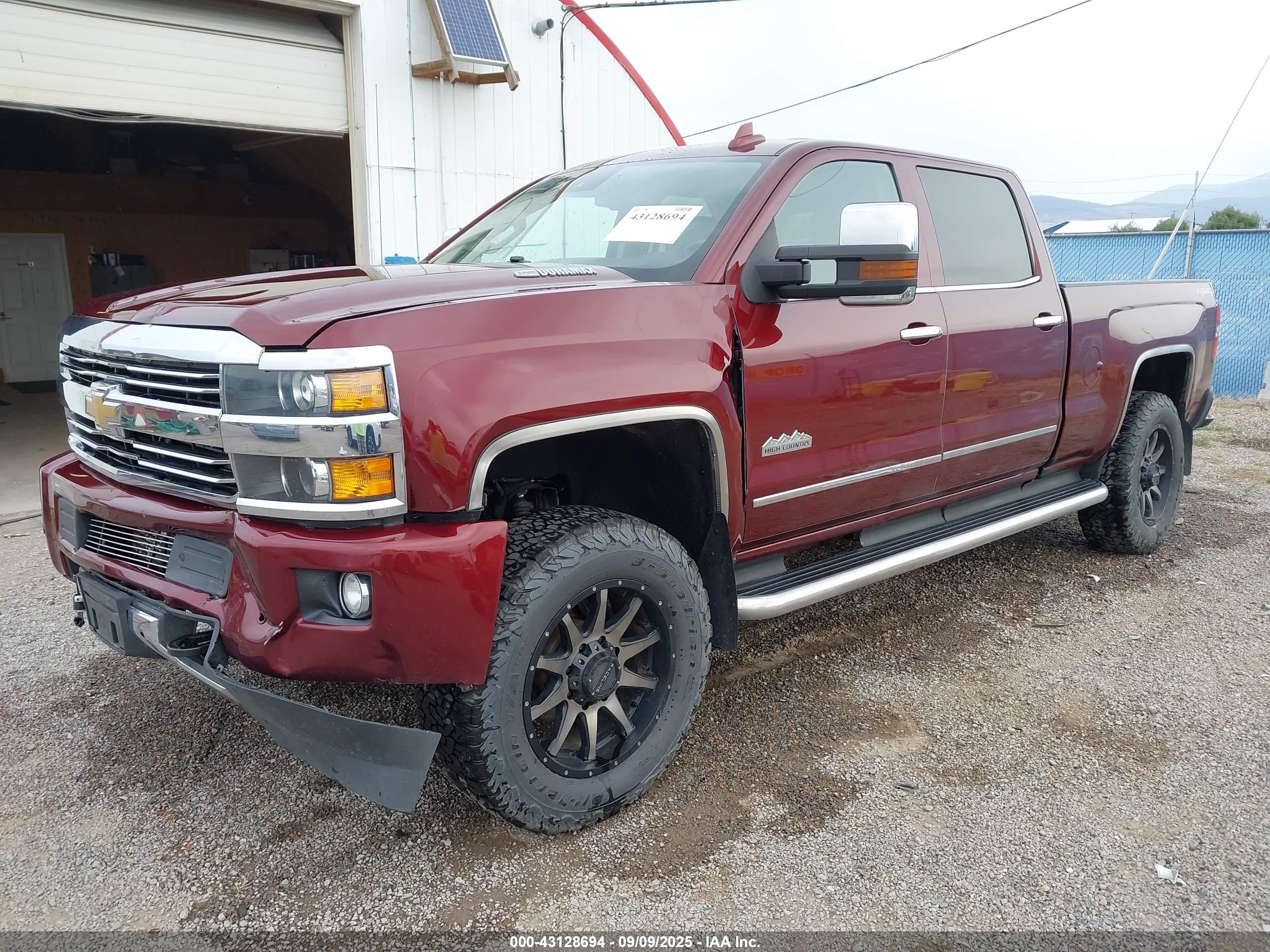 CHEVROLET SILVERADO image 2