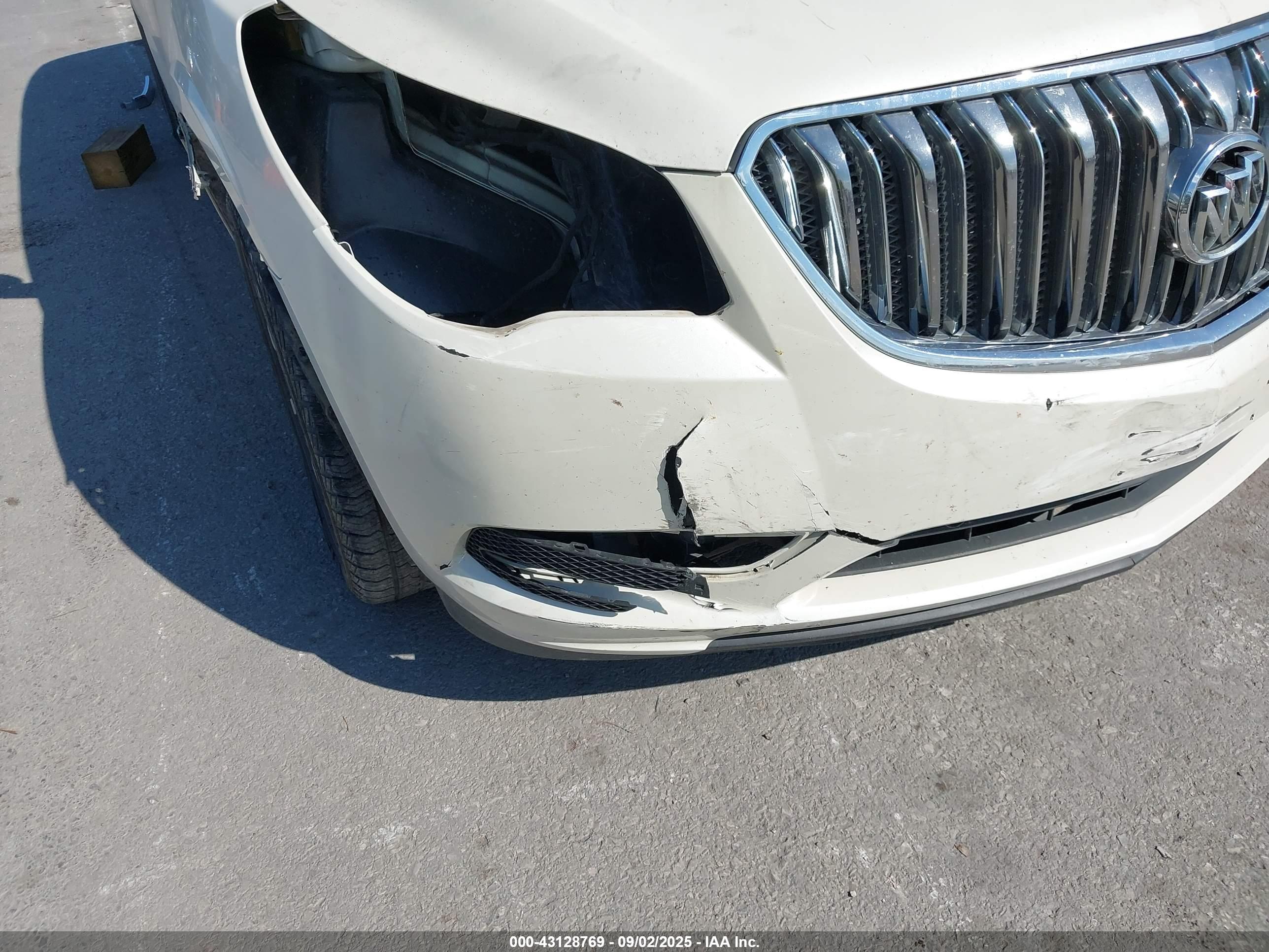 BUICK ENCLAVE image 6