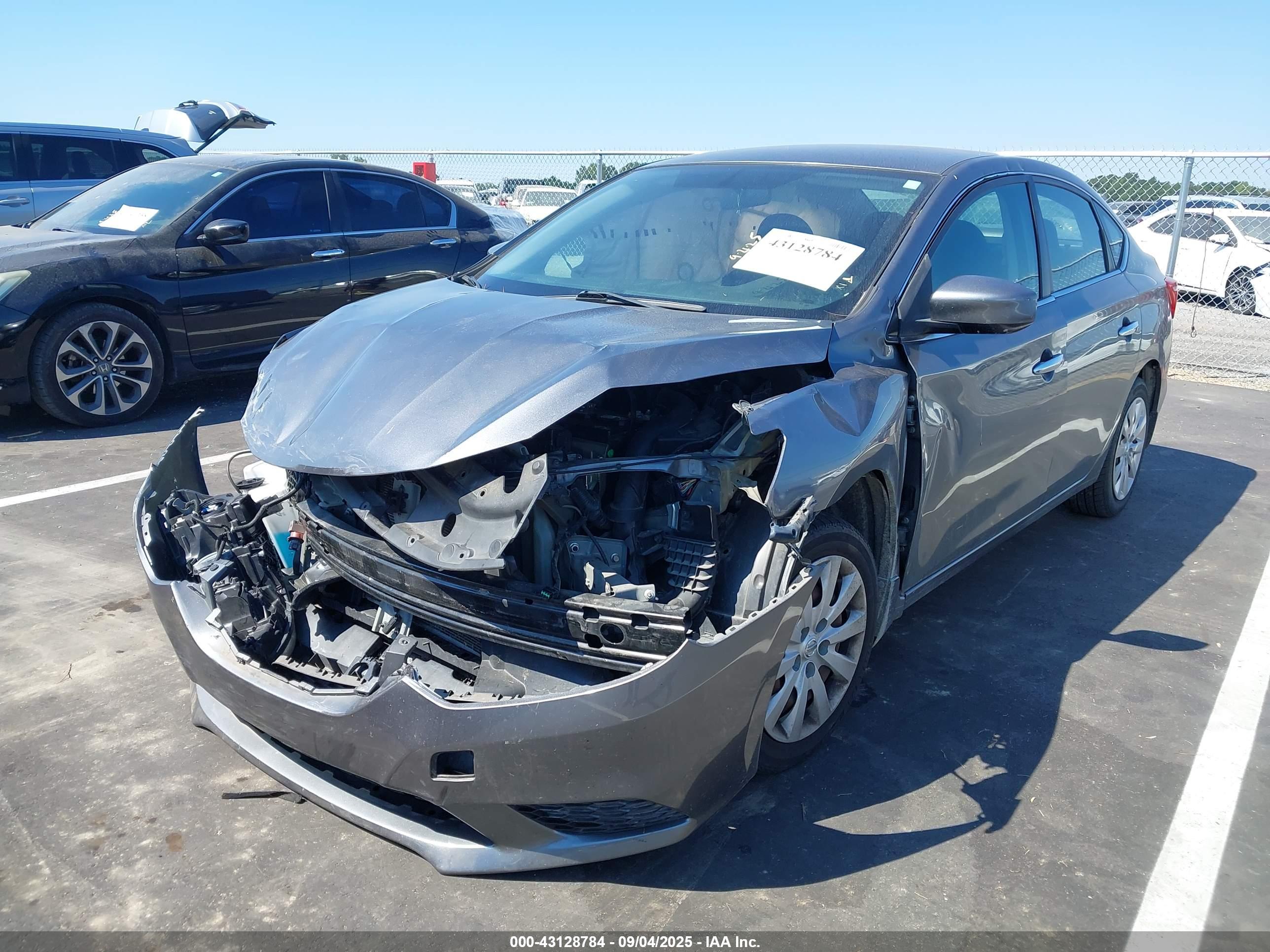 NISSAN SENTRA image 2