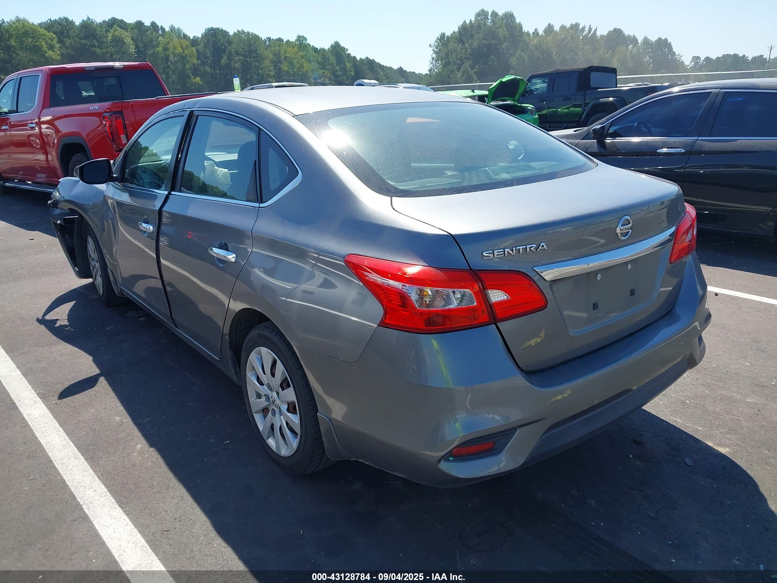 NISSAN SENTRA image 3