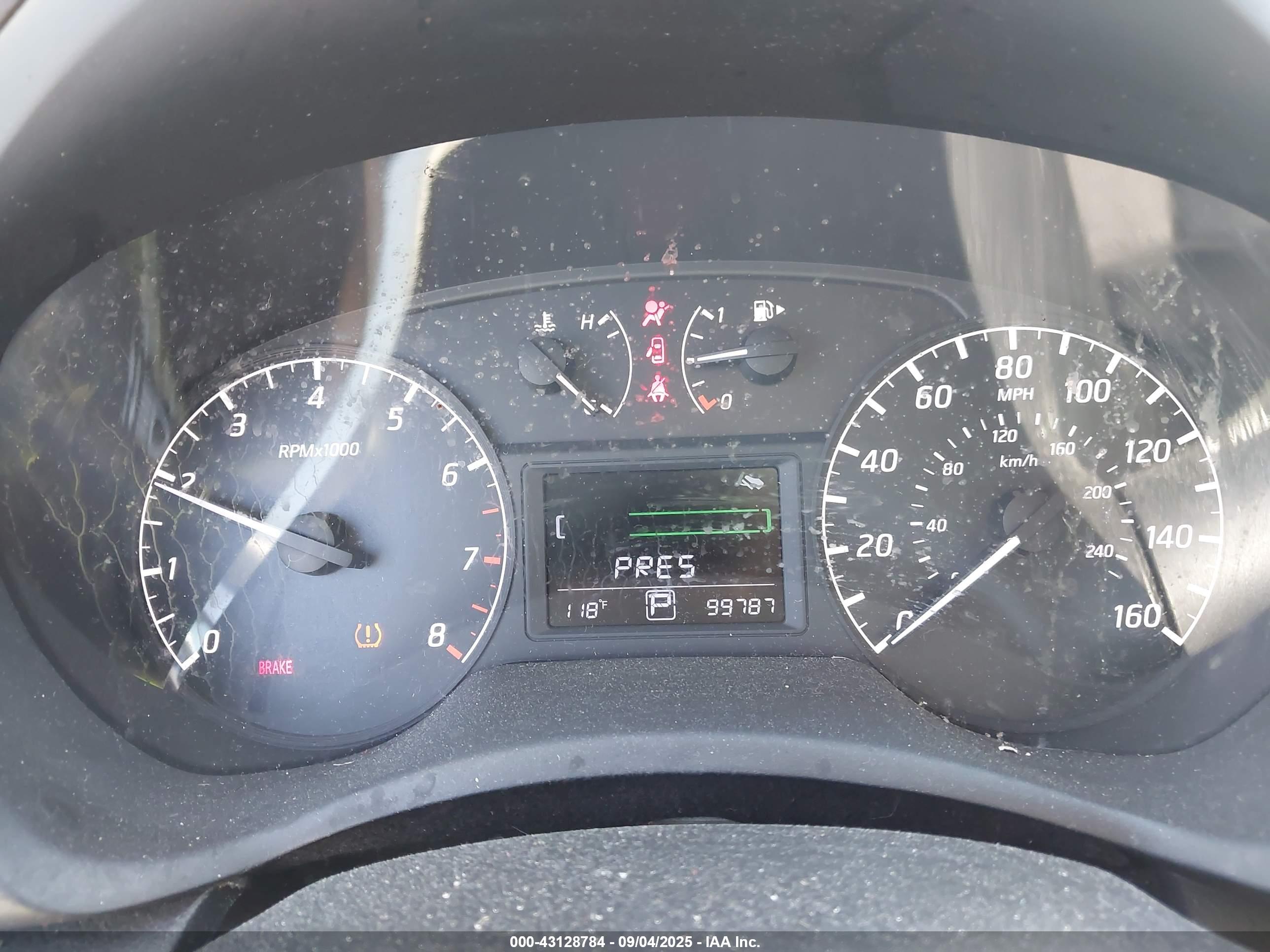 NISSAN SENTRA image 7