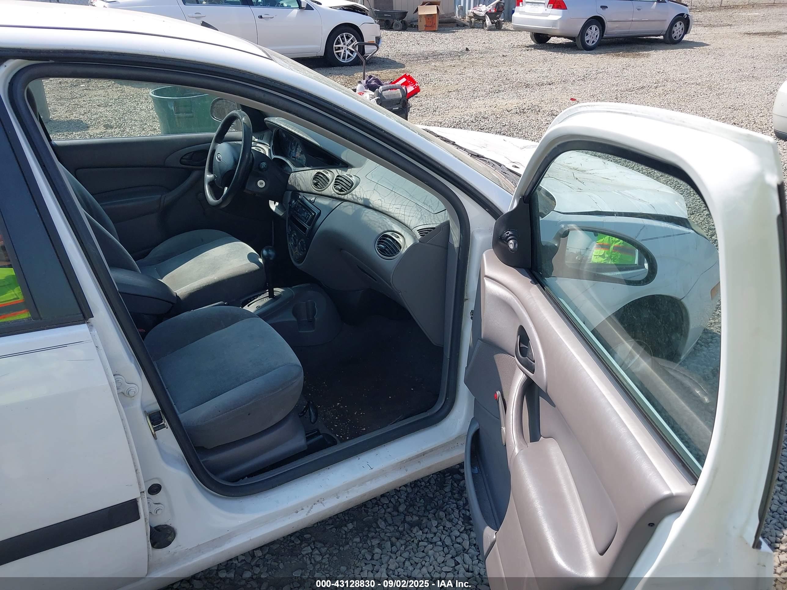 FORD FOCUS image 5