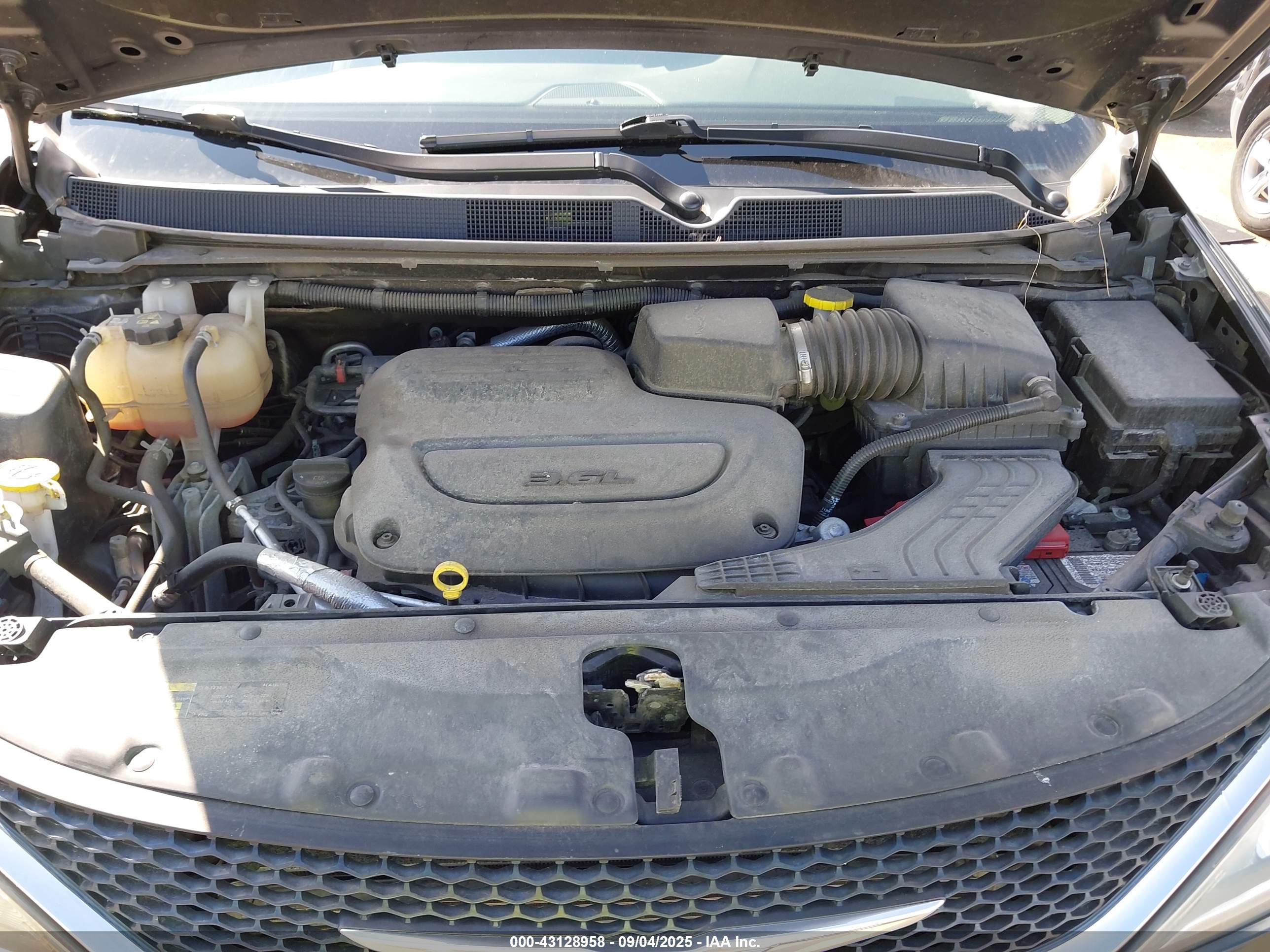 CHRYSLER PACIFICA image 10