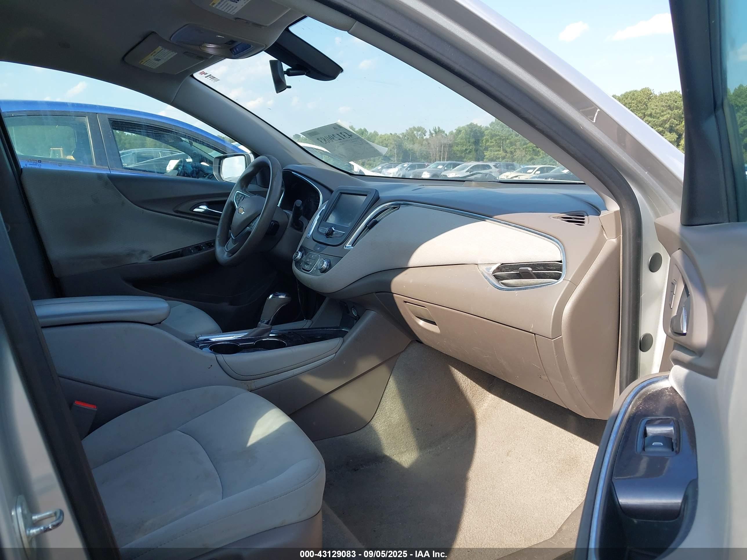 CHEVROLET MALIBU image 5