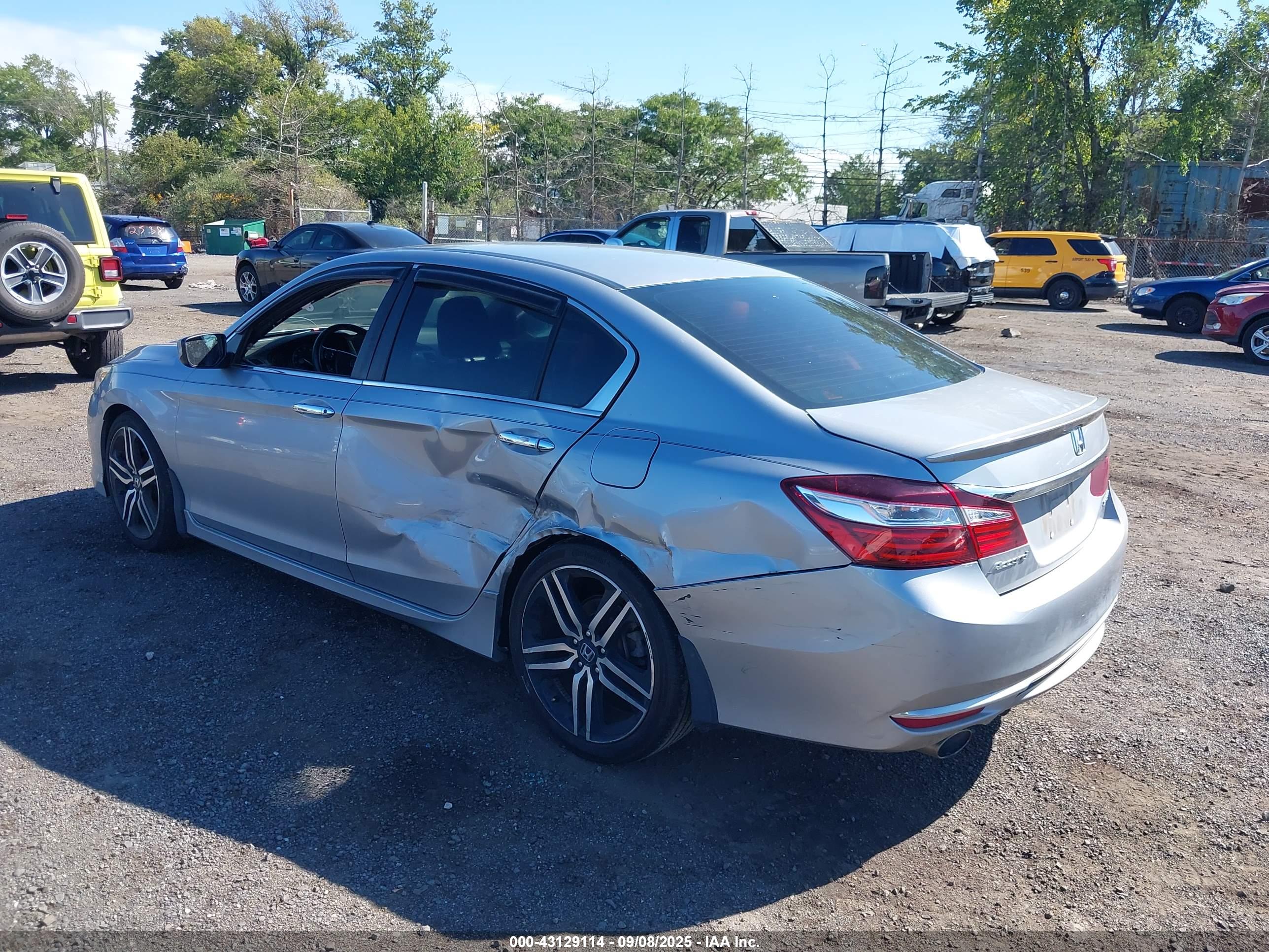 HONDA ACCORD image 6