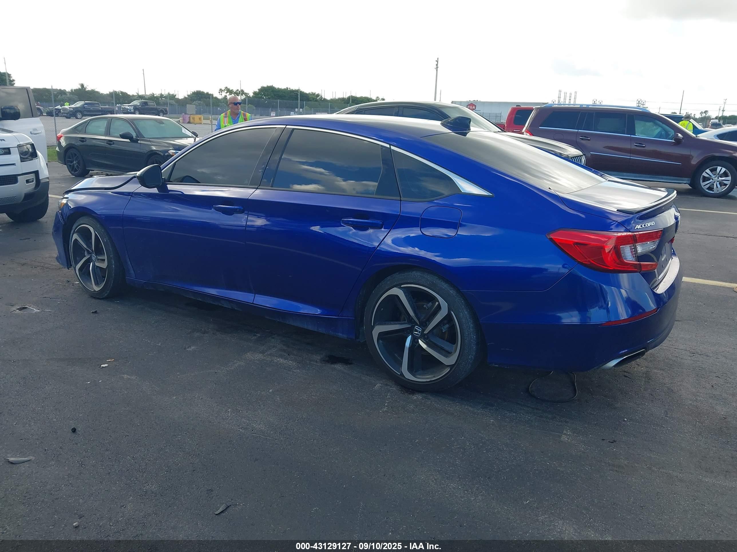 HONDA ACCORD image 3