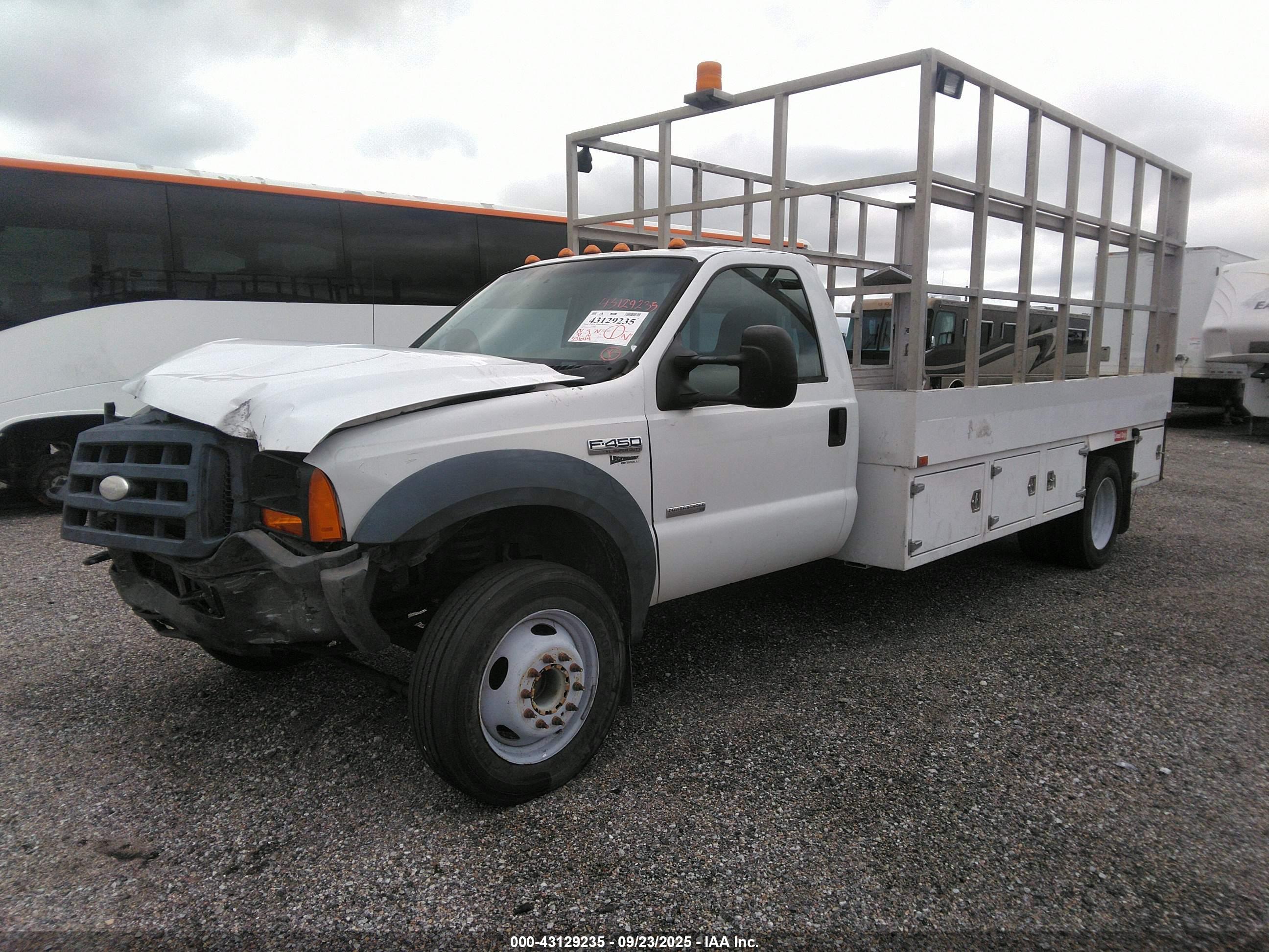 FORD F-450 image 2