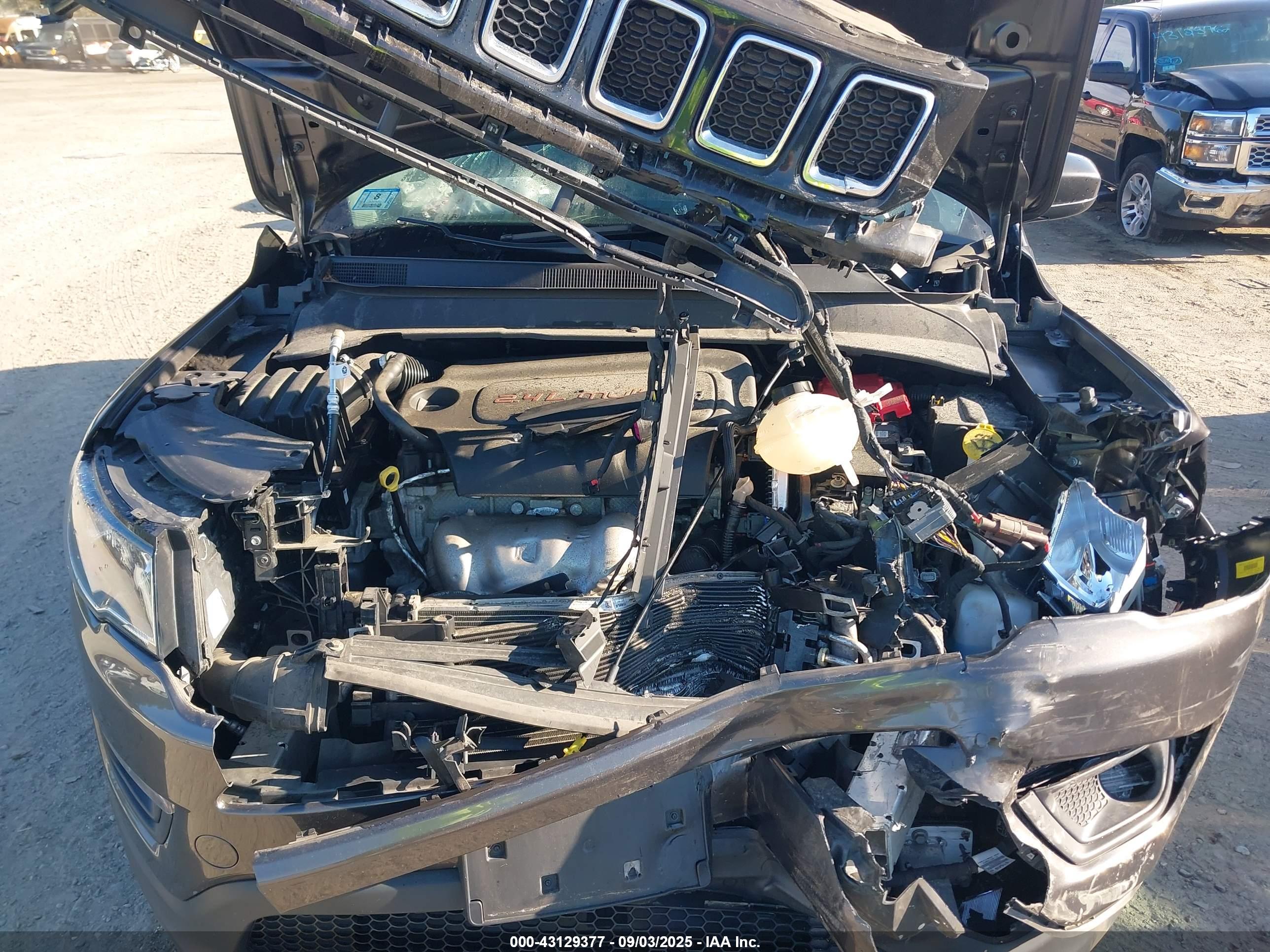 JEEP COMPASS image 10