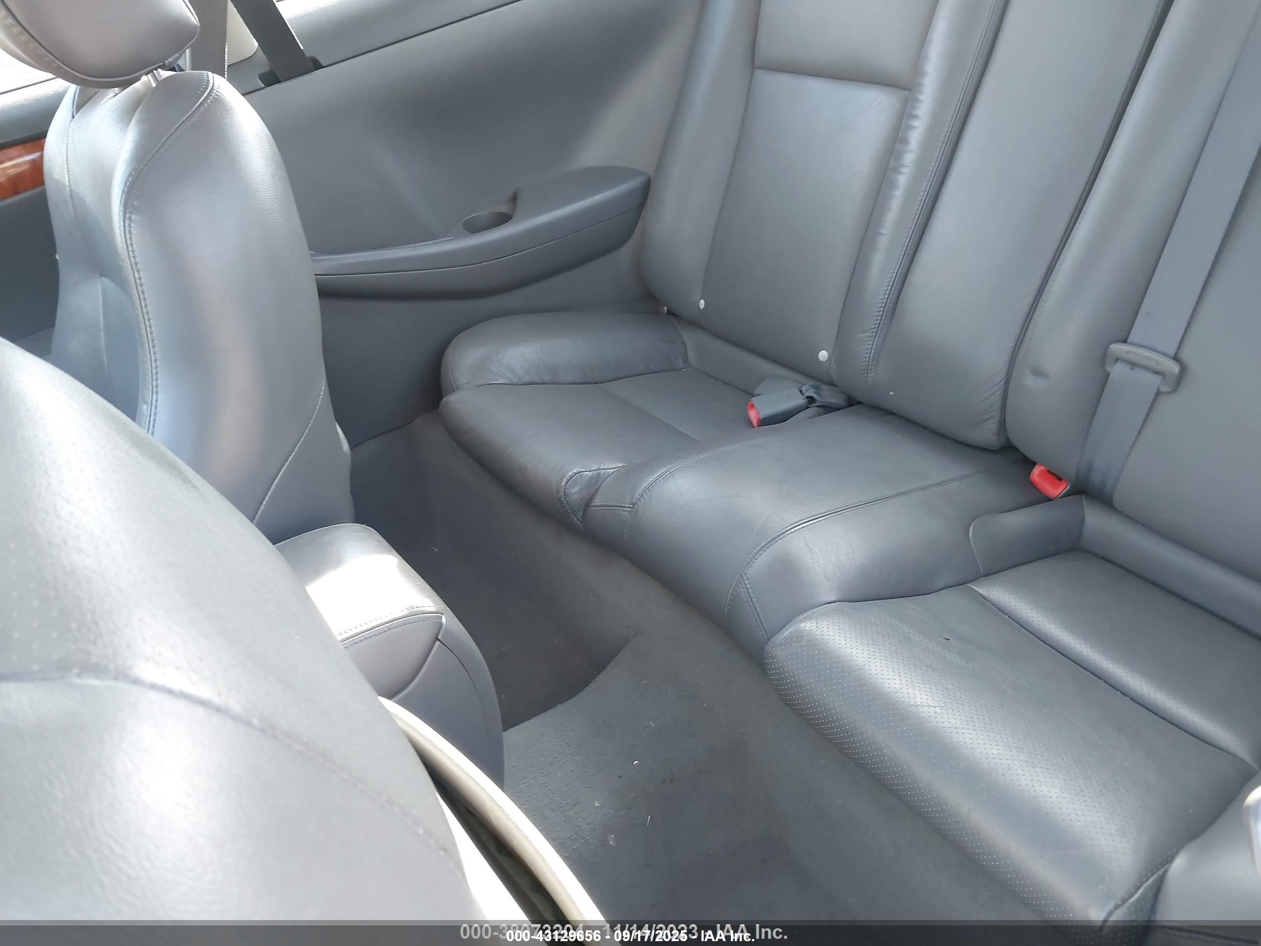 TOYOTA CAMRY image 8