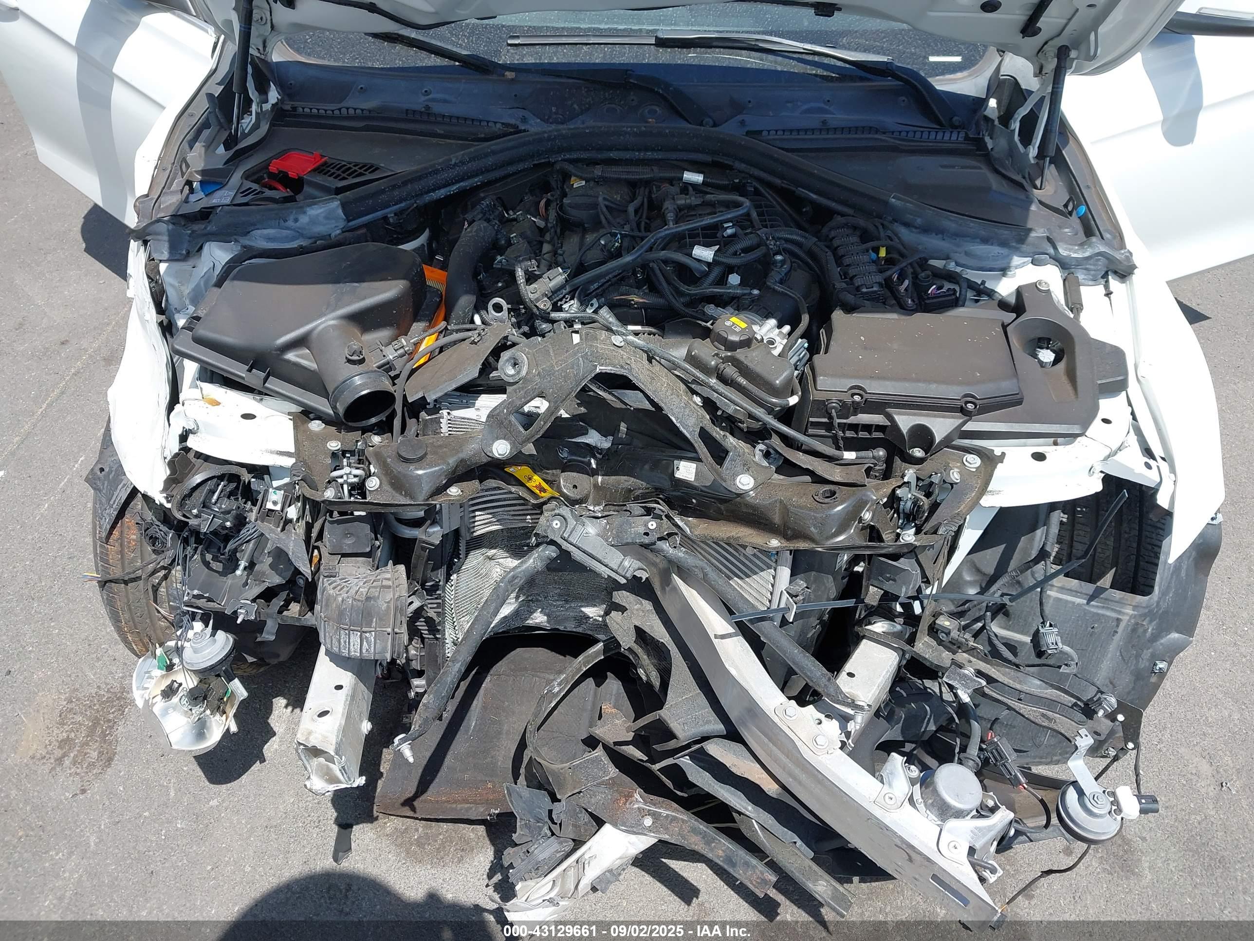 BMW 330E image 10