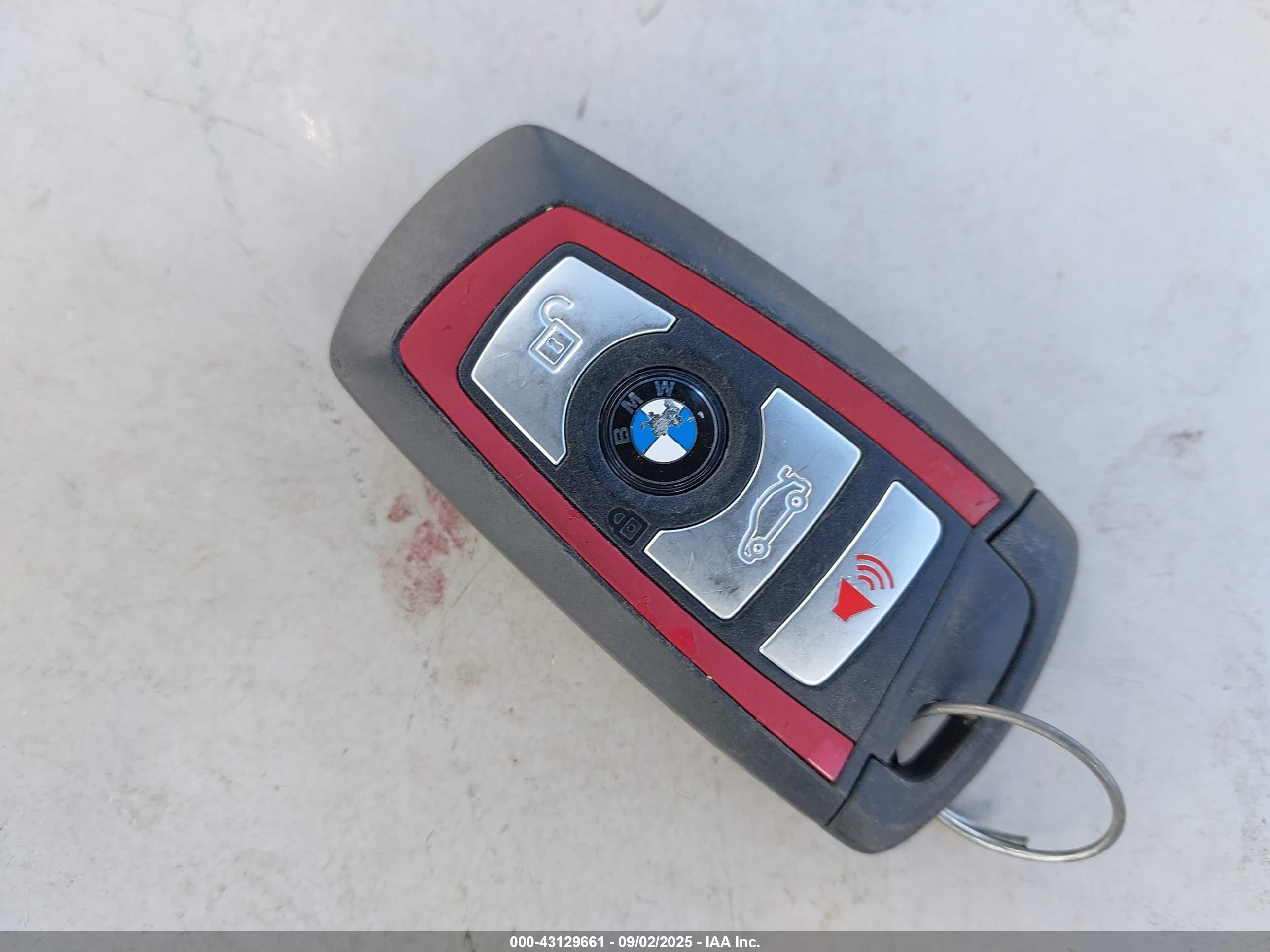 BMW 330E image 11