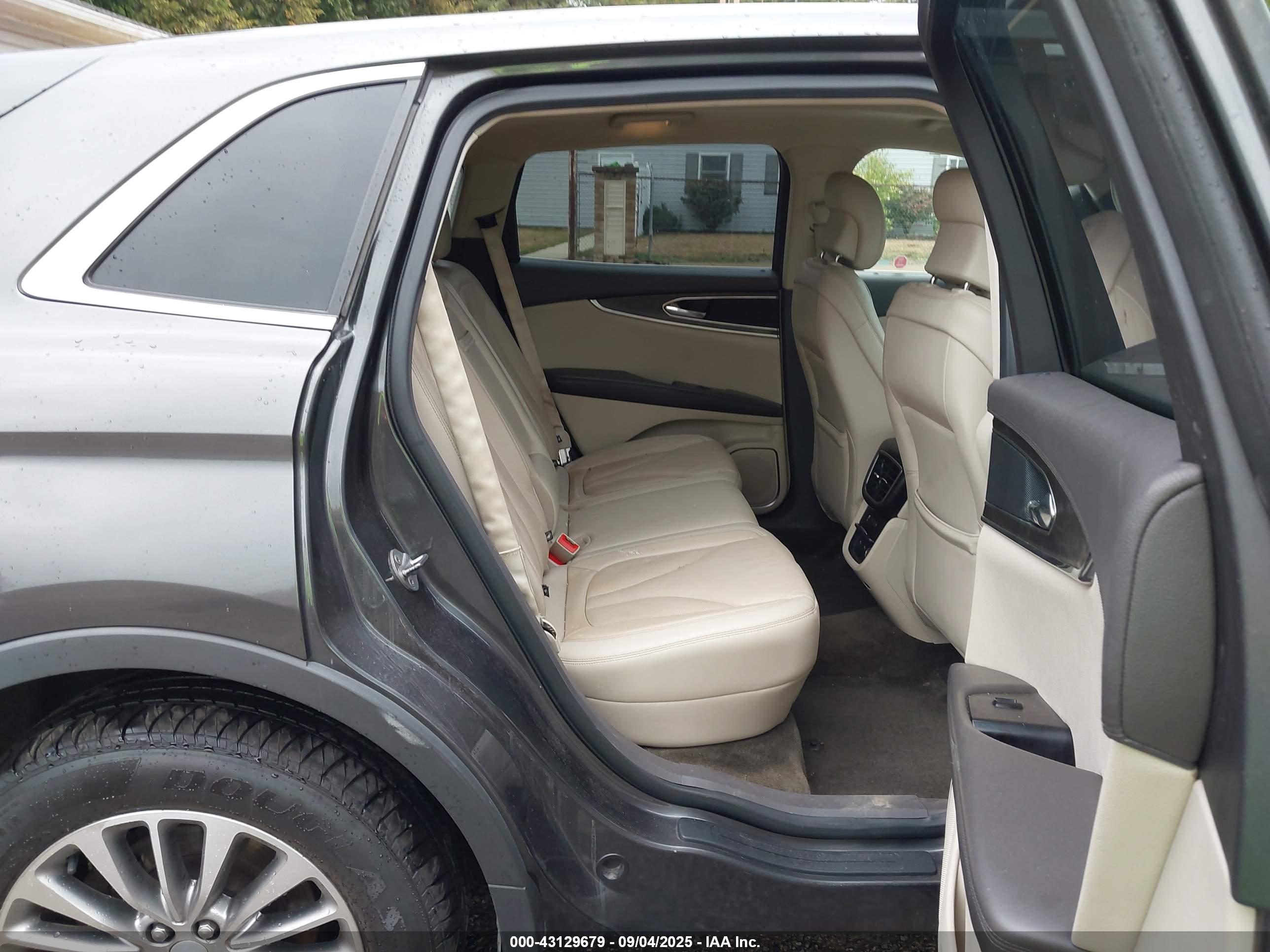 LINCOLN MKX image 8