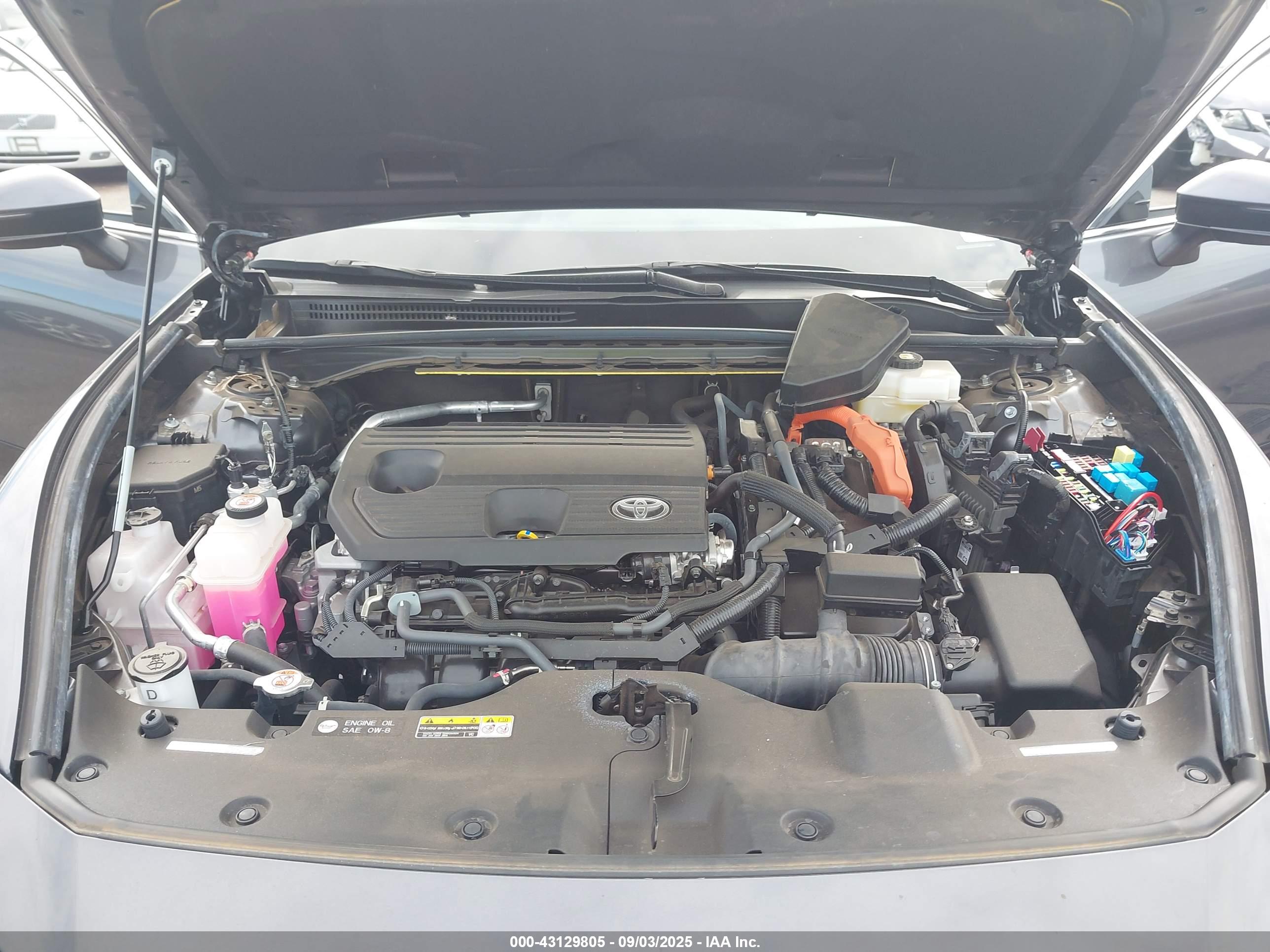 TOYOTA CROWN image 10