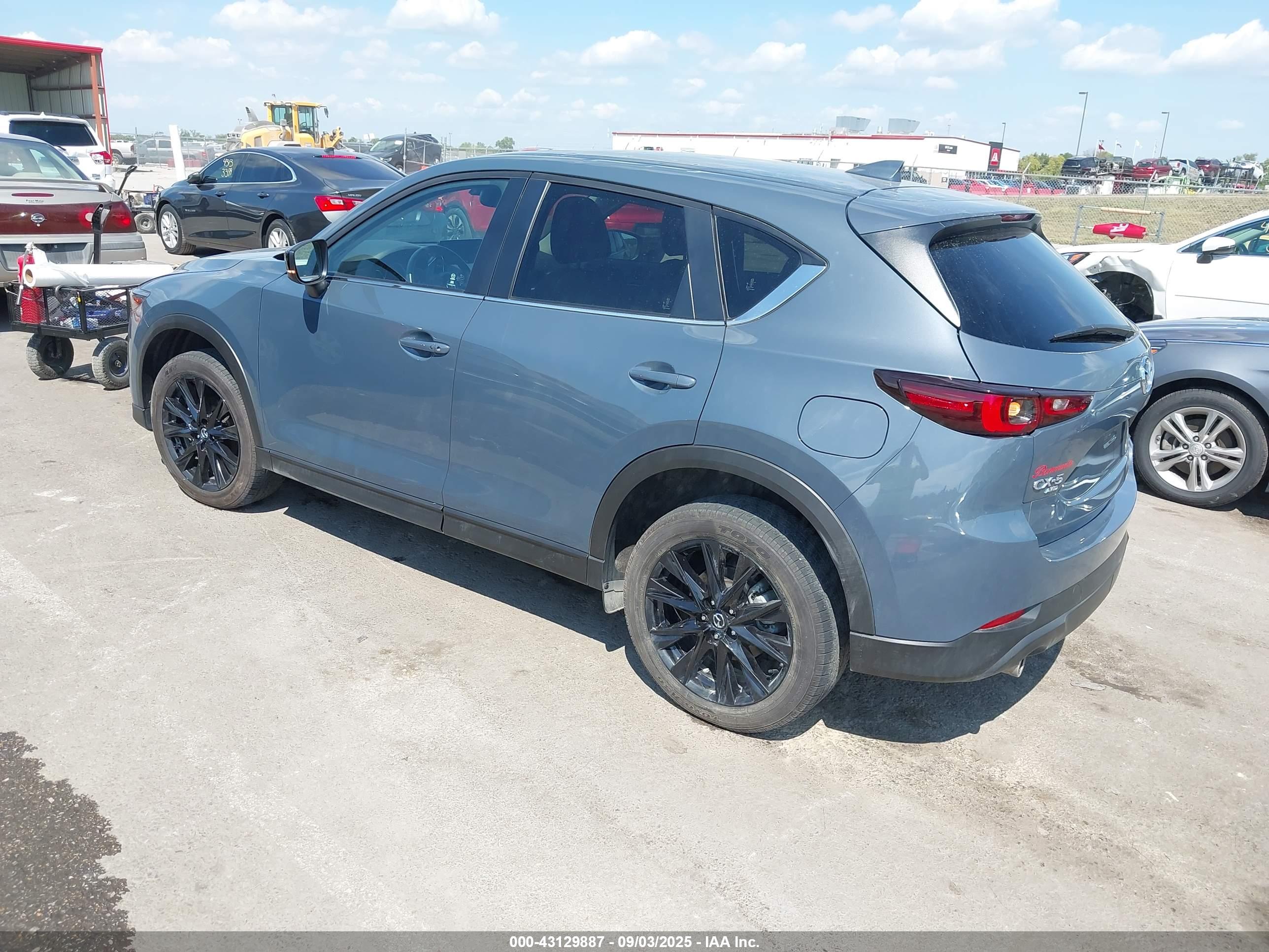 MAZDA CX-5 image 3