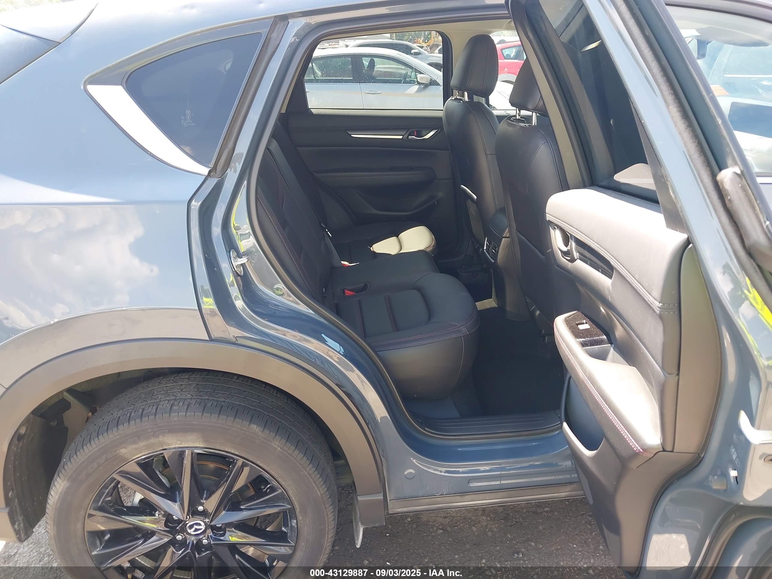 MAZDA CX-5 image 8