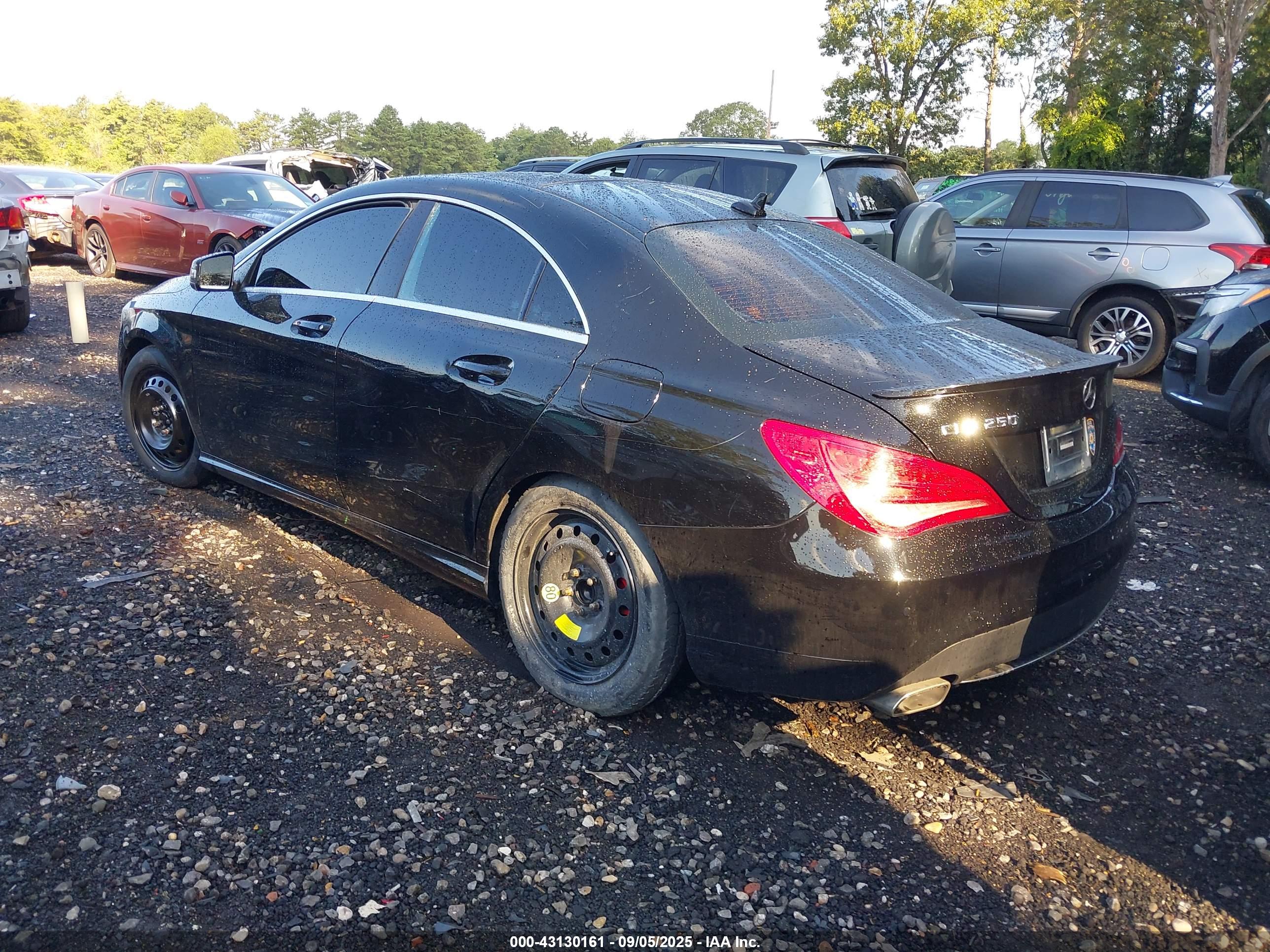 MERCEDES-BENZ CLA image 3