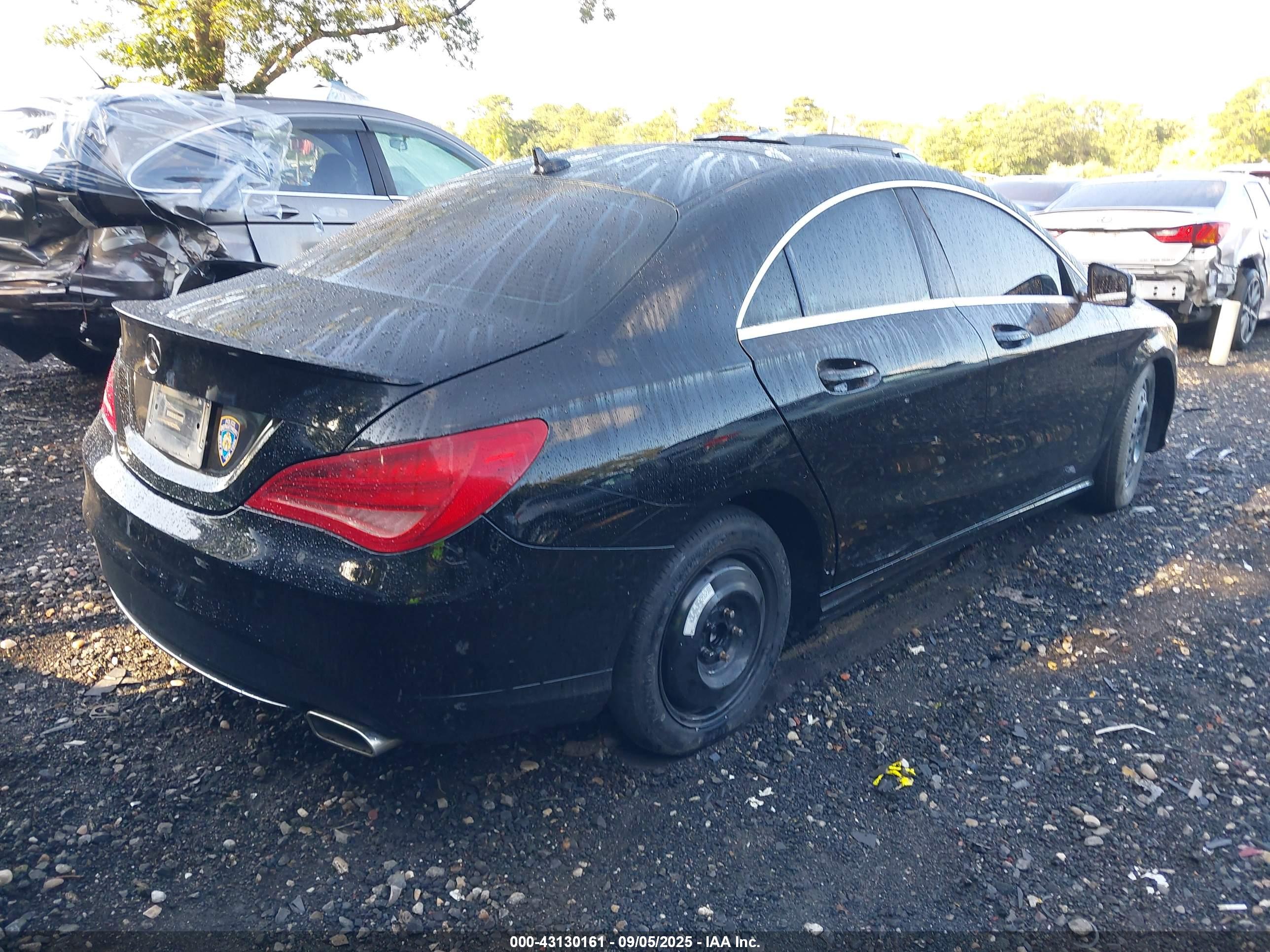 MERCEDES-BENZ CLA image 4
