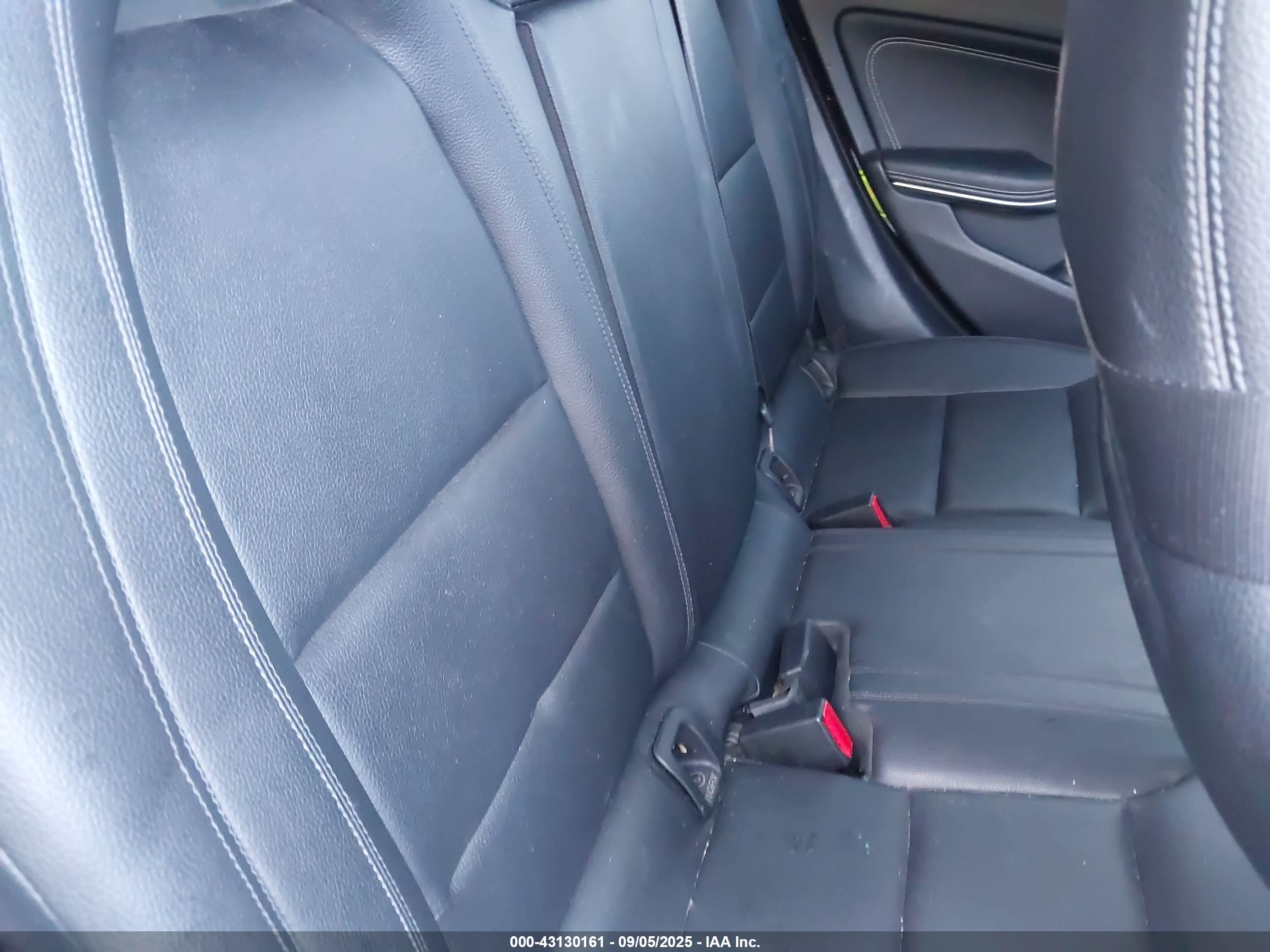 MERCEDES-BENZ CLA image 8