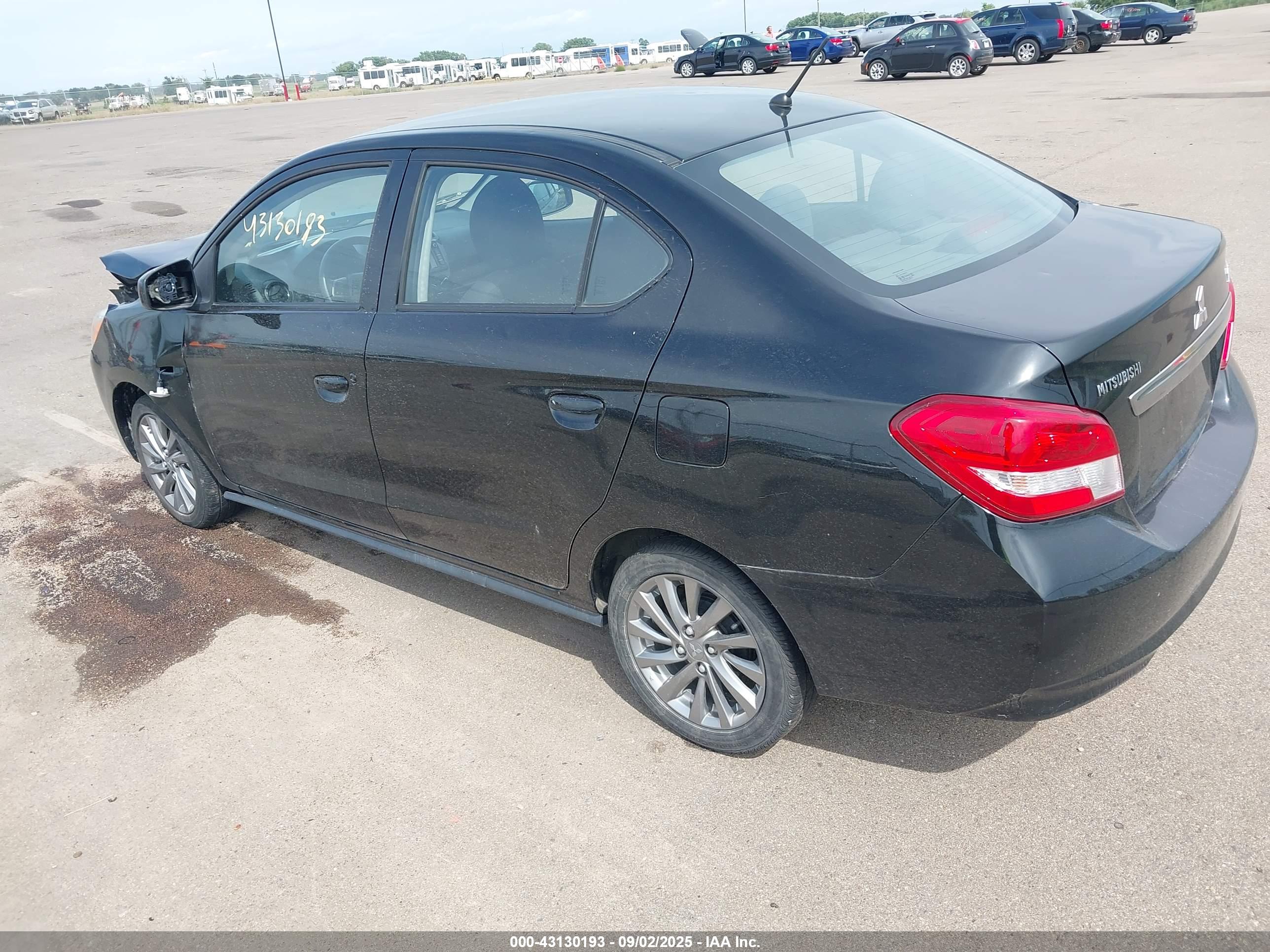 MITSUBISHI MIRAGE image 3