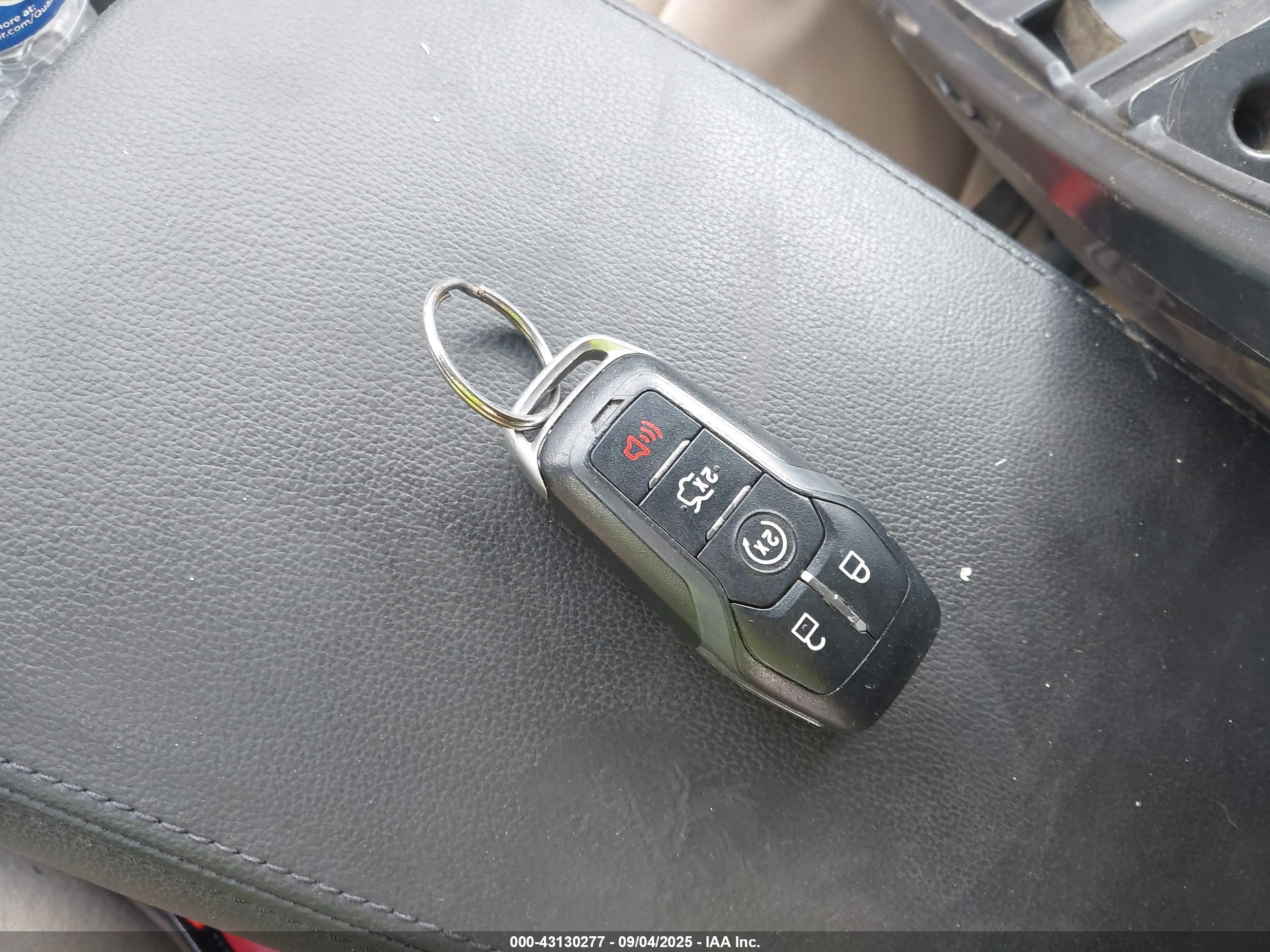 FORD EXPLORER image 11