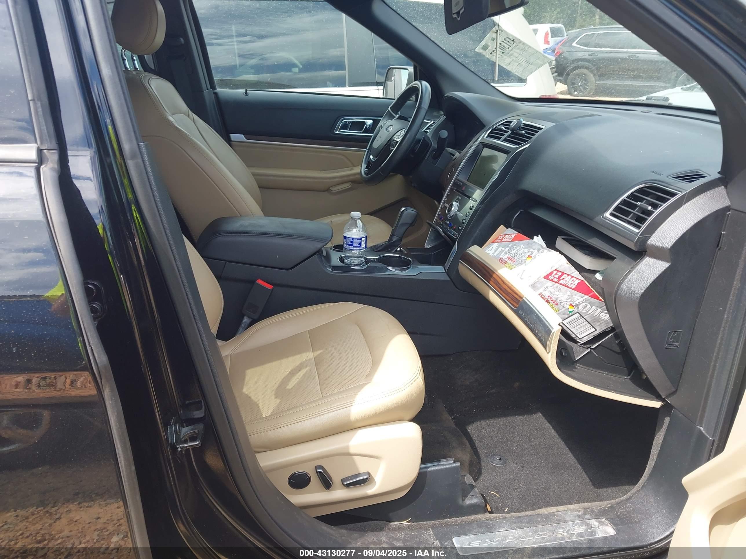 FORD EXPLORER image 5