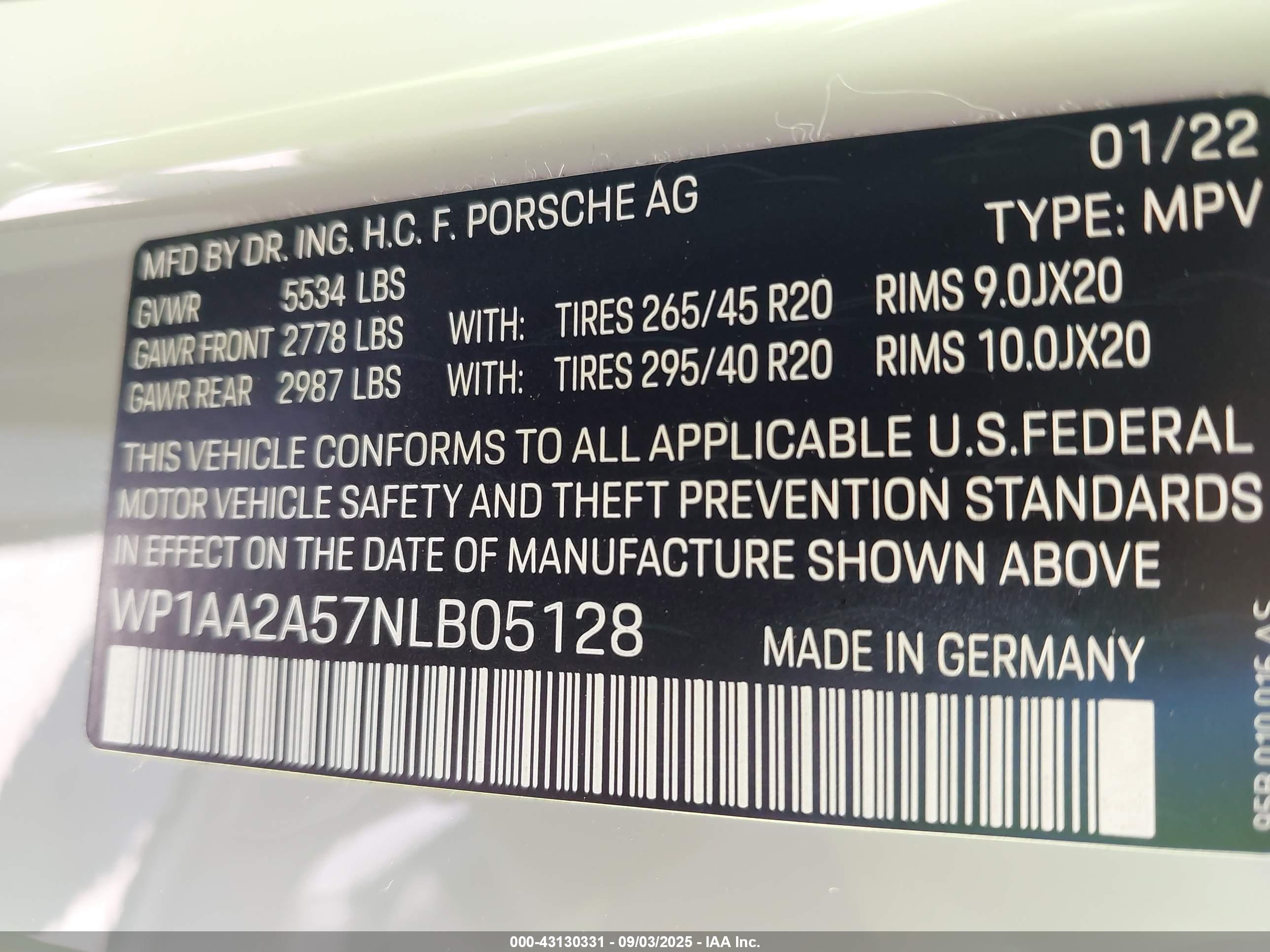 PORSCHE MACAN image 9