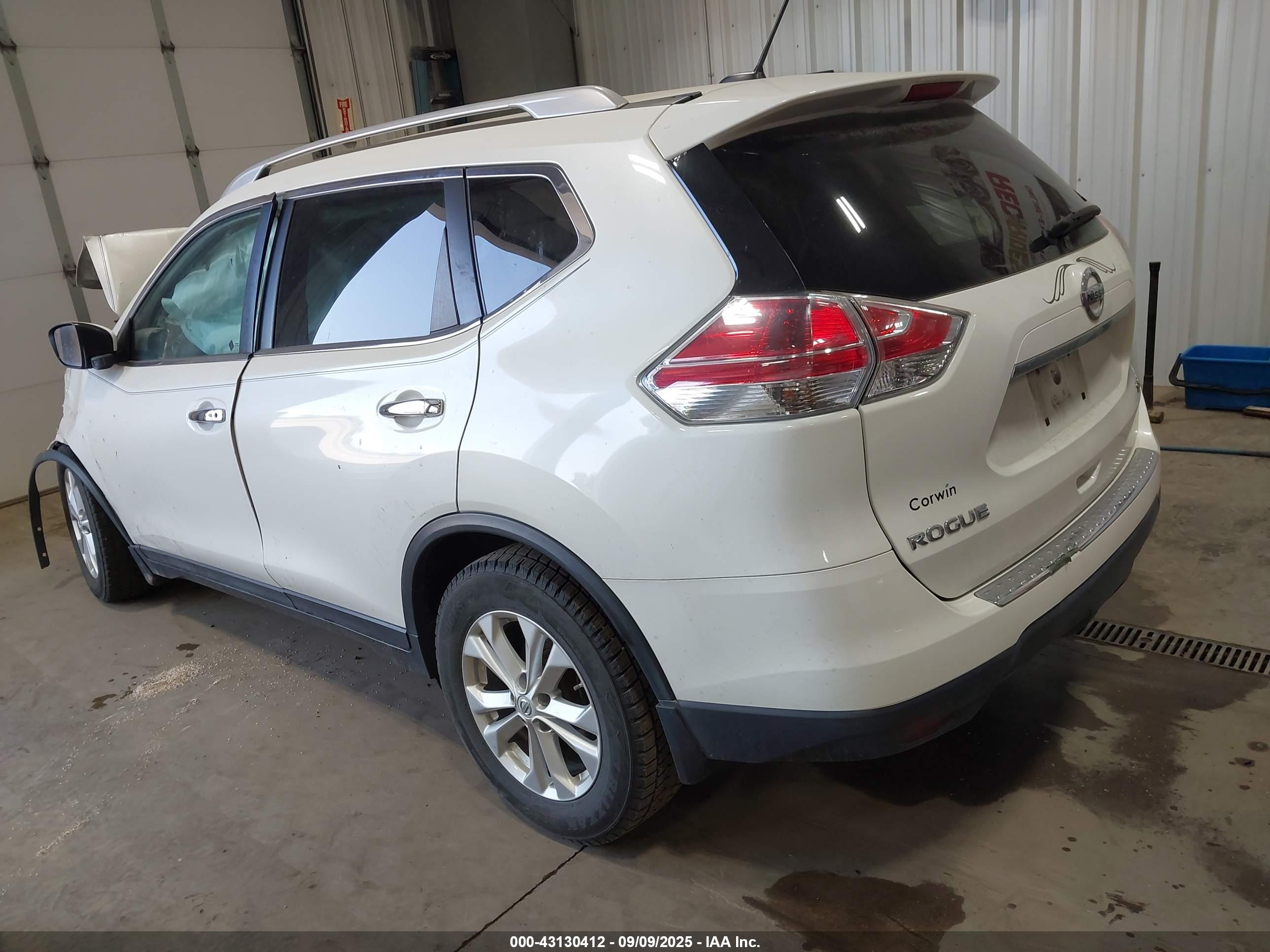 NISSAN ROGUE image 3