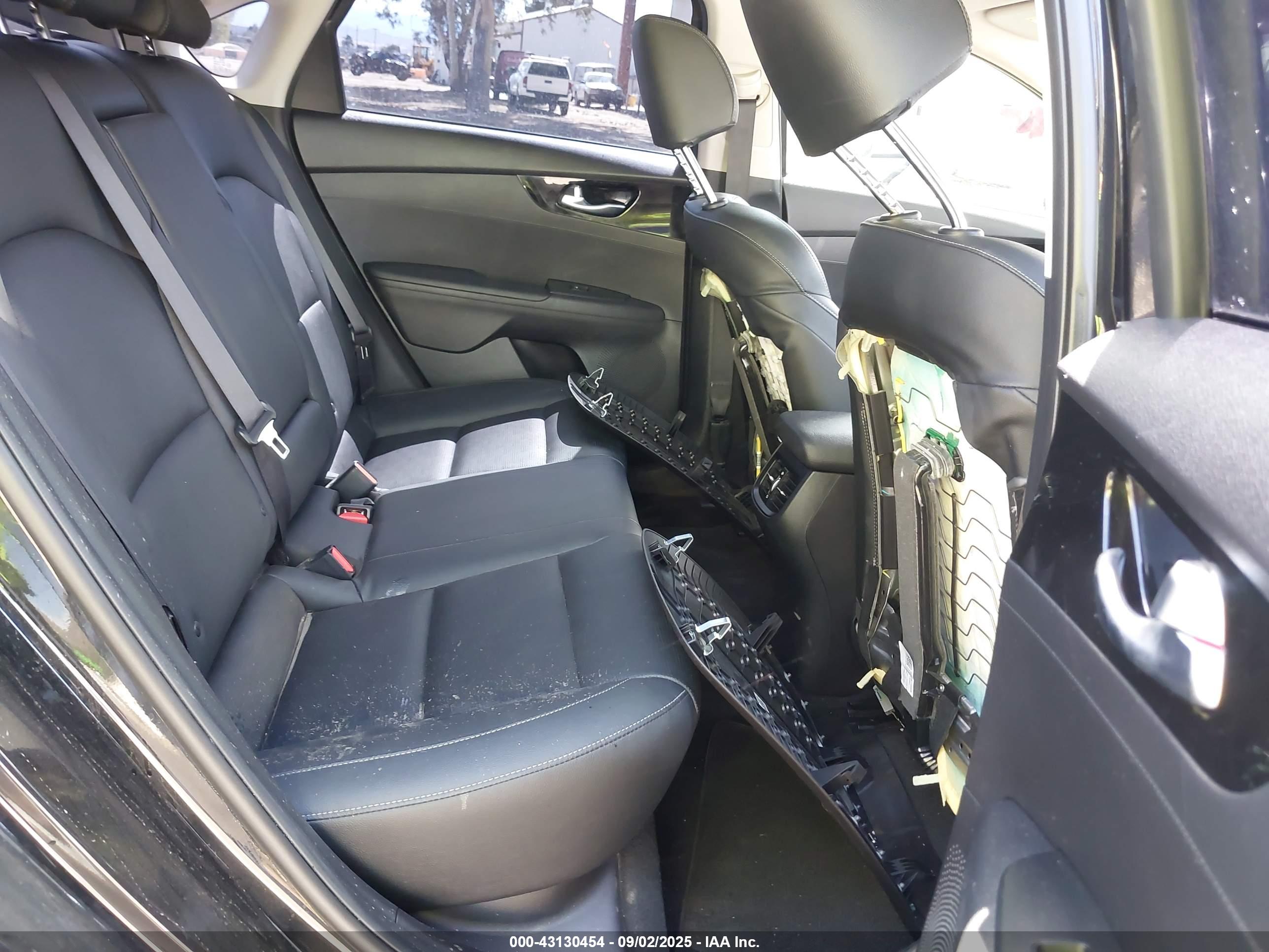 KIA FORTE image 8